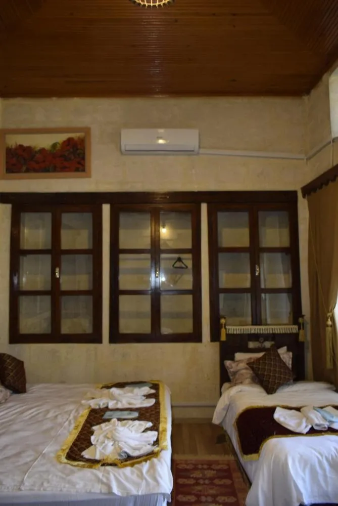 Bed in JOSELİN HOTEL
