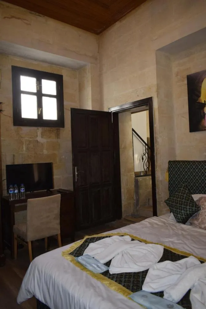 Bed in JOSELİN HOTEL