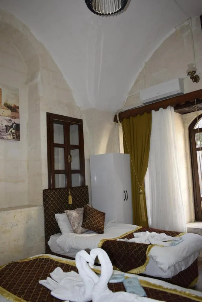 Bed in JOSELİN HOTEL