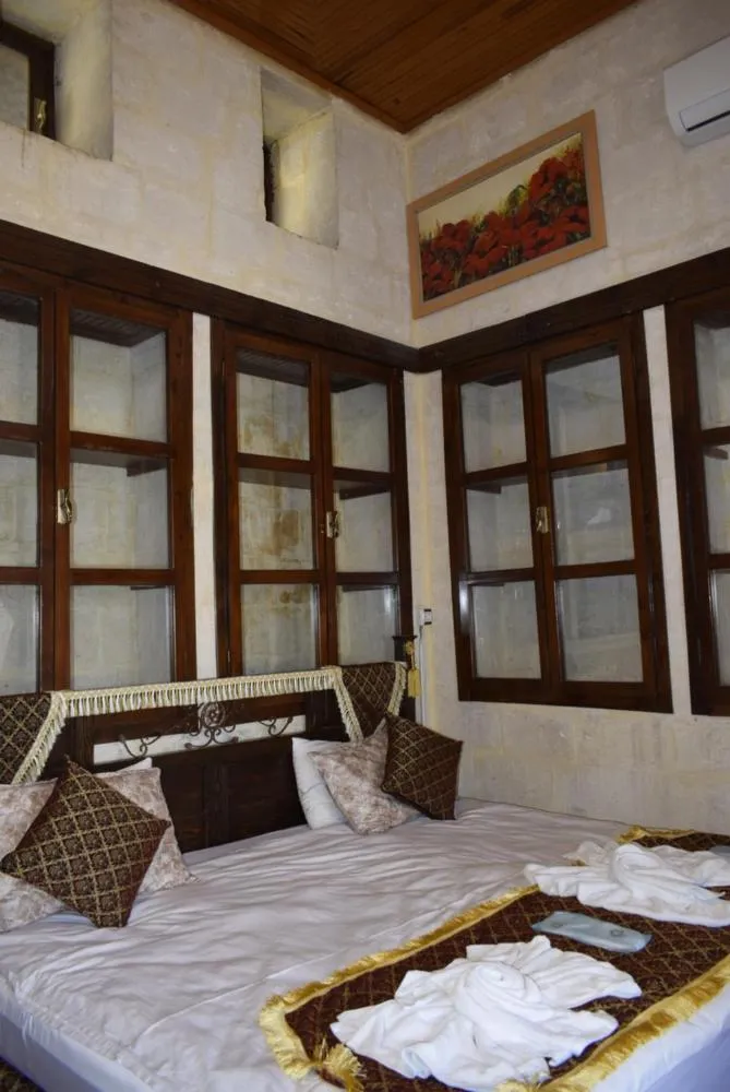 Bed in JOSELİN HOTEL