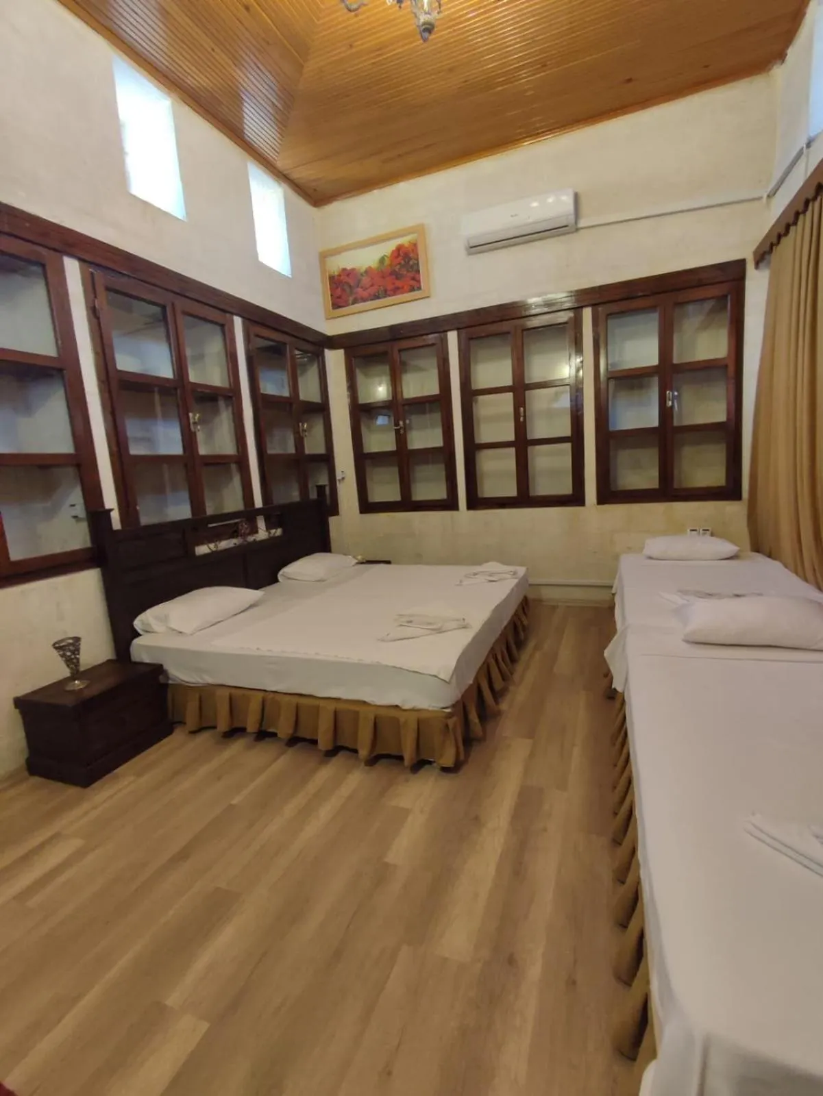 Bedroom, Bed in JOSELİN HOTEL