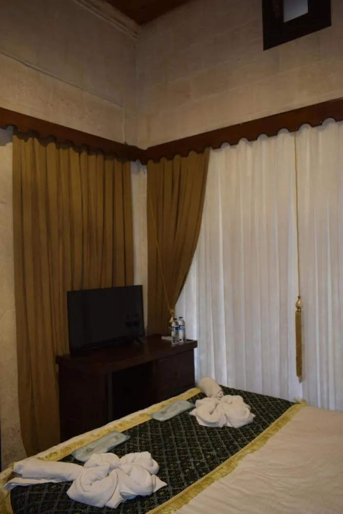 Bed in JOSELİN HOTEL