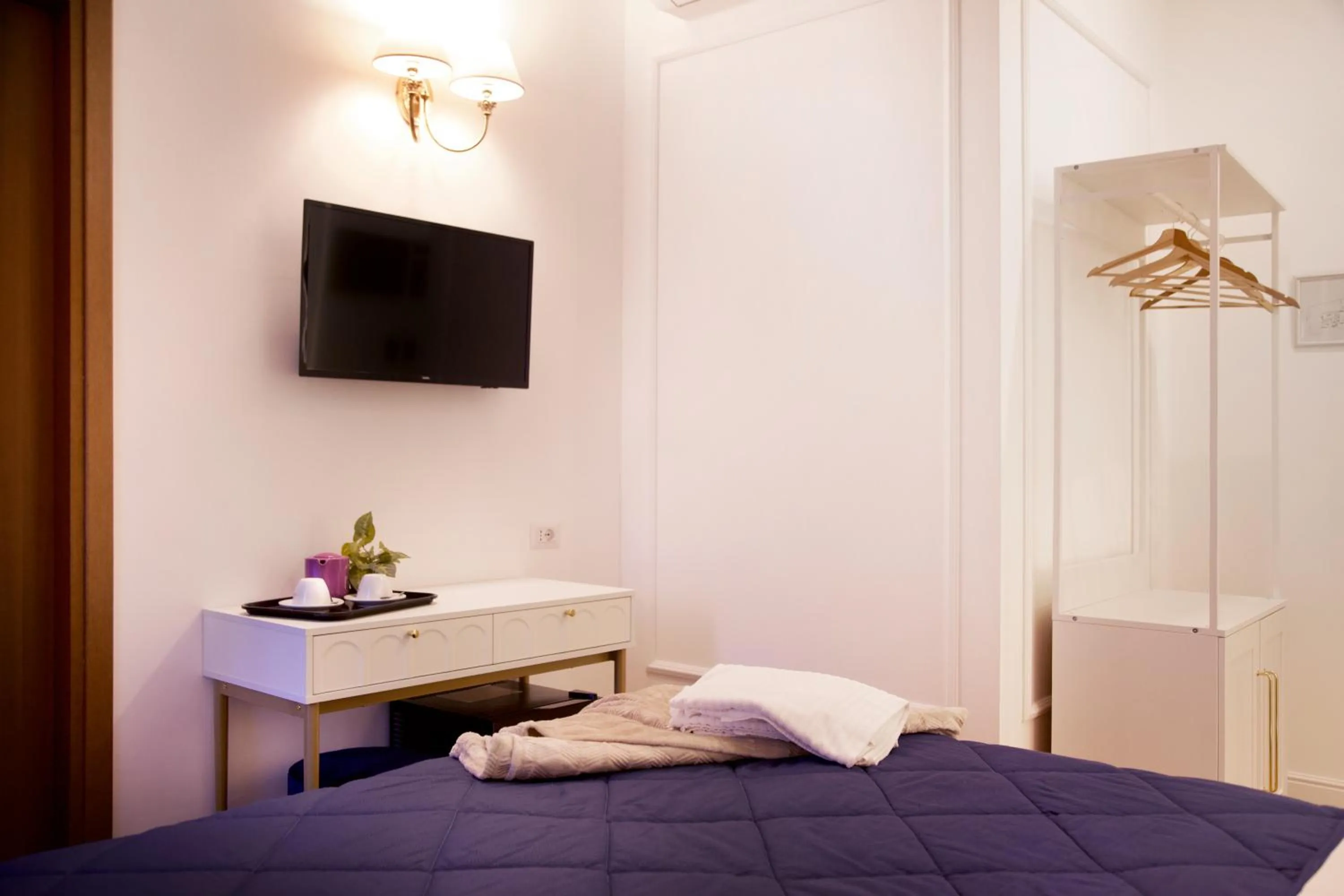 Photo of the whole room, Bed in Hotel Silva