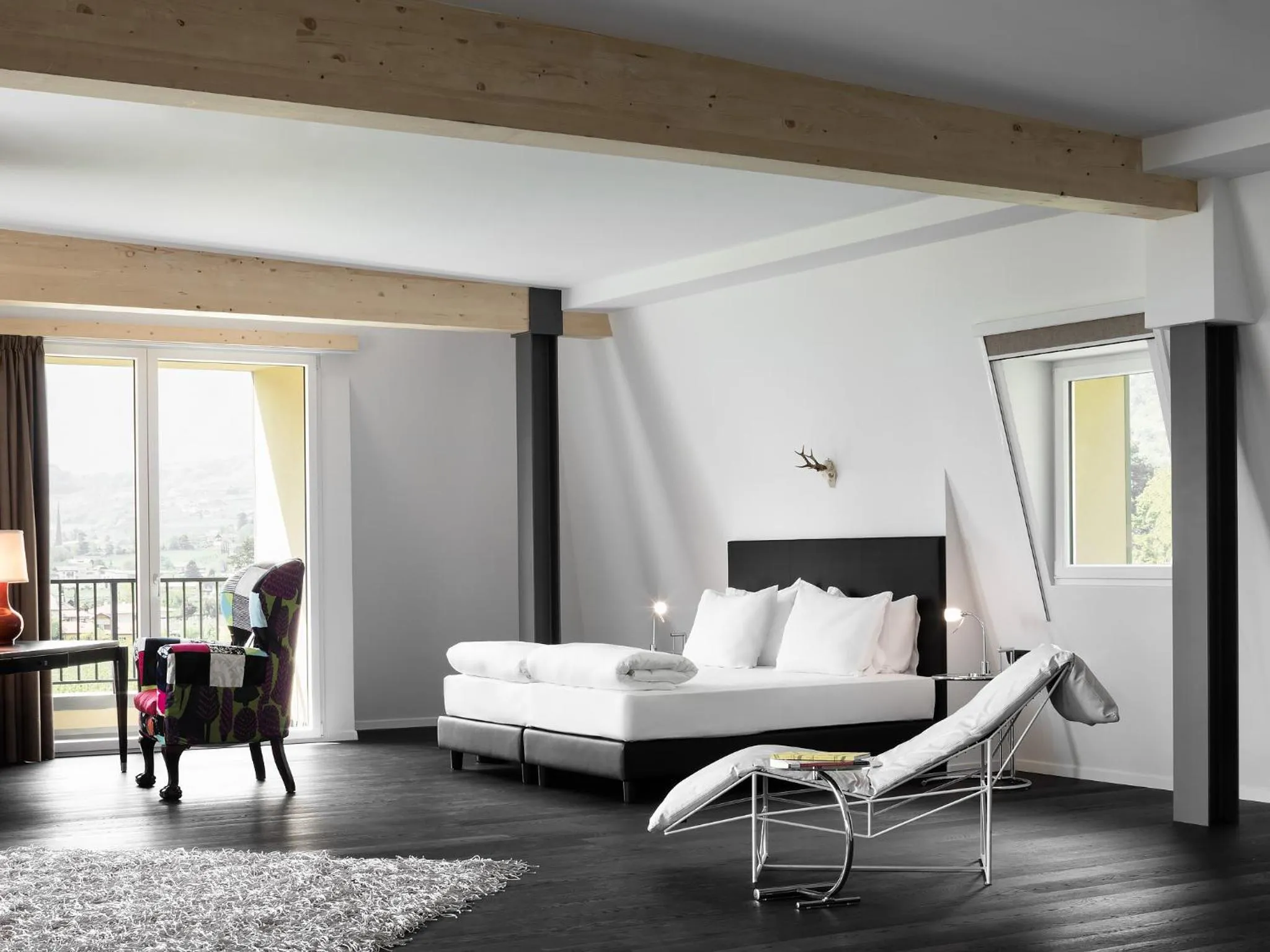 Photo of the whole room in Villa Tivoli