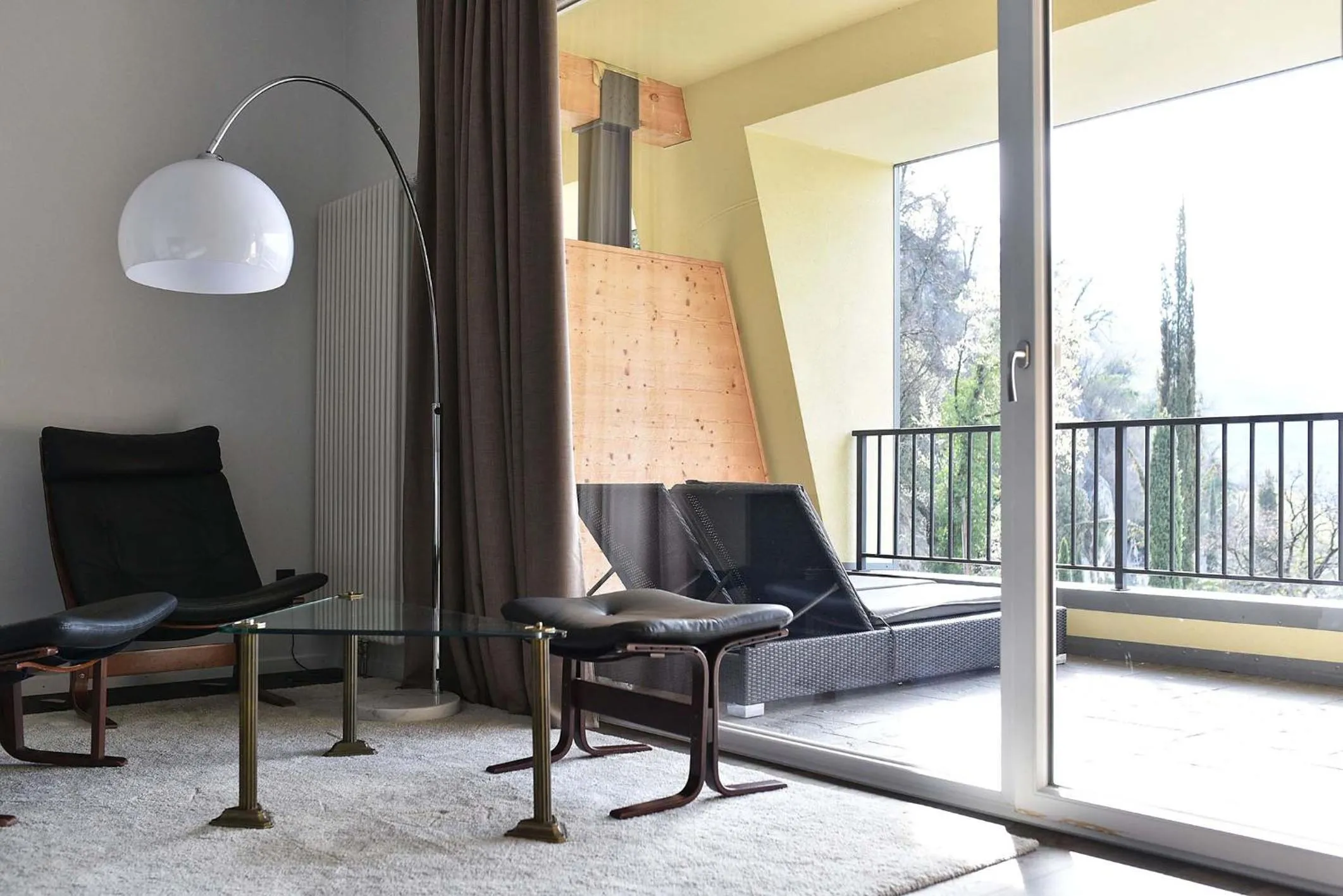 Photo of the whole room in Villa Tivoli