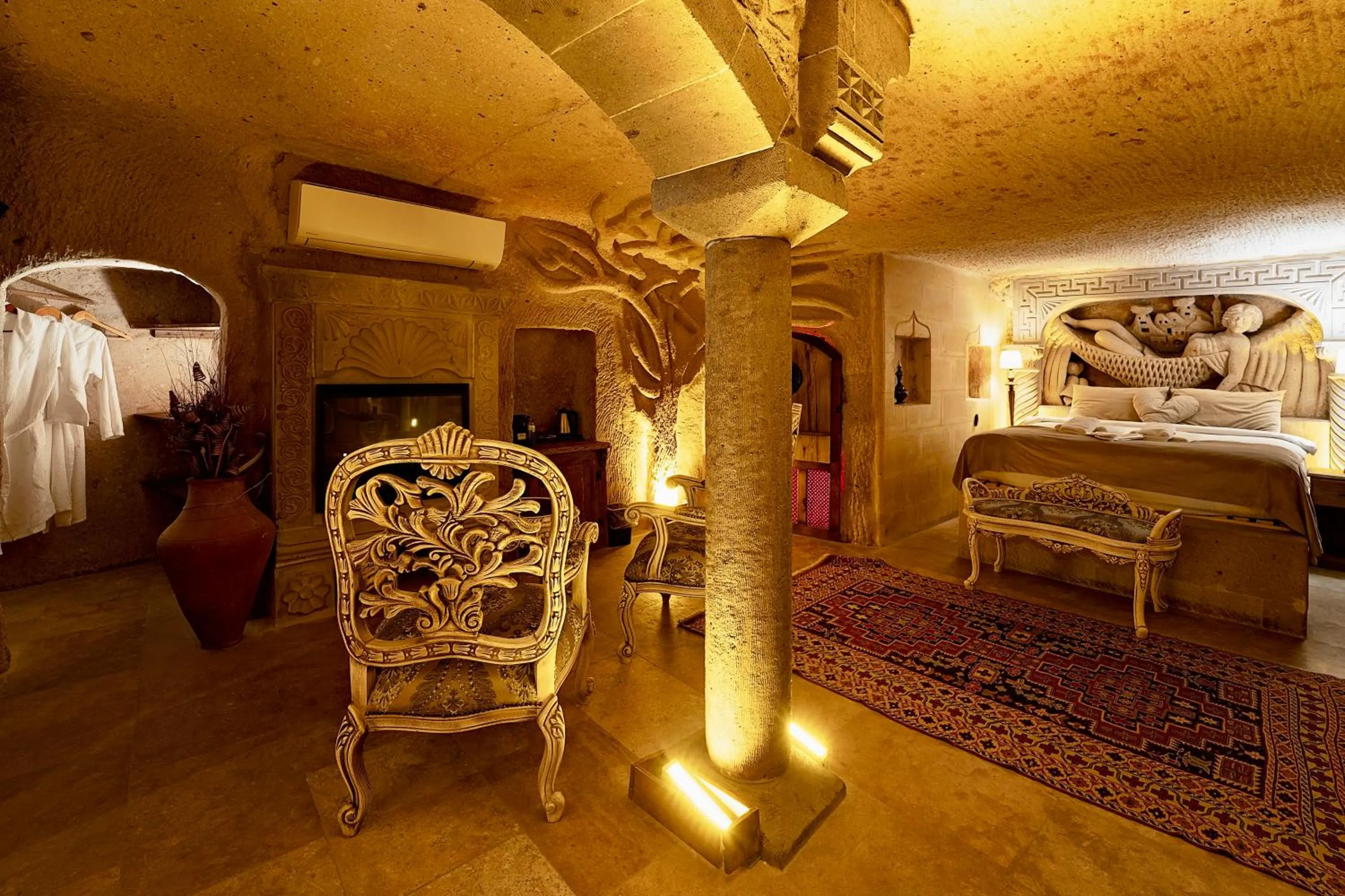 Seating area, Bed in Wish Cappadocia Love
