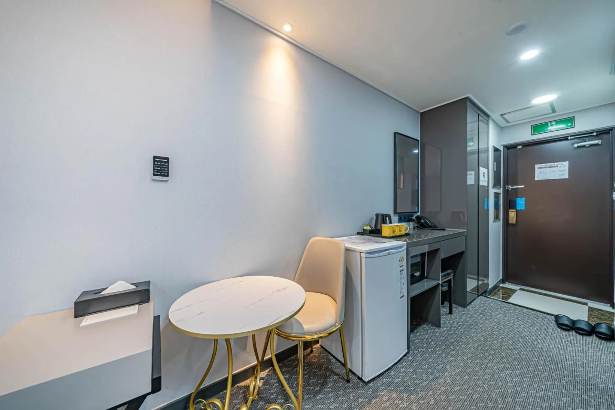 Seating area in Griffinbay Hotel