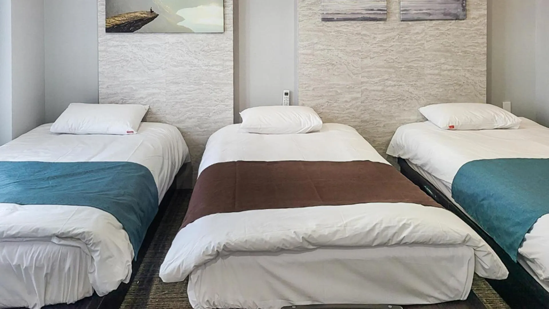 Bed in Griffinbay Hotel