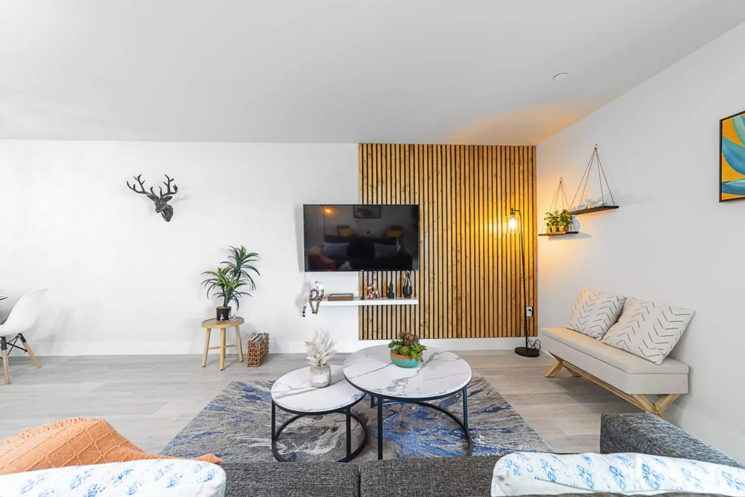 Communal lounge/ TV room in Lofts of Aventura