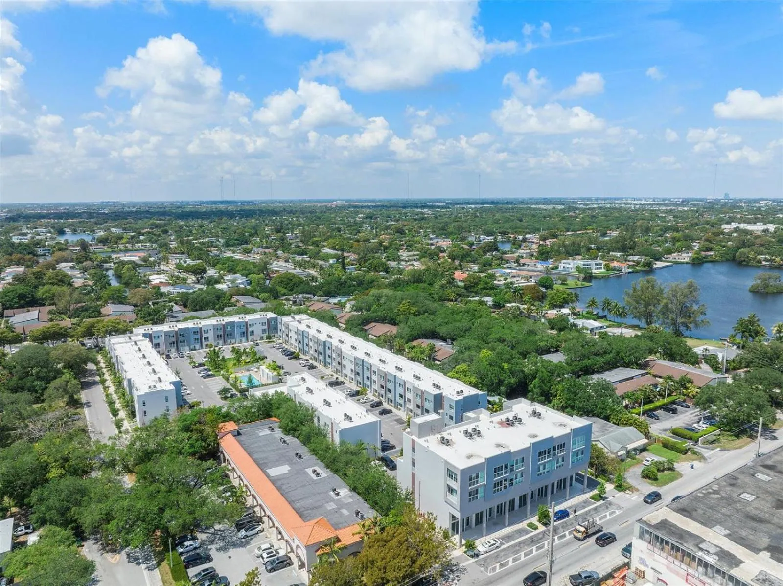 Property building in Lofts of Aventura