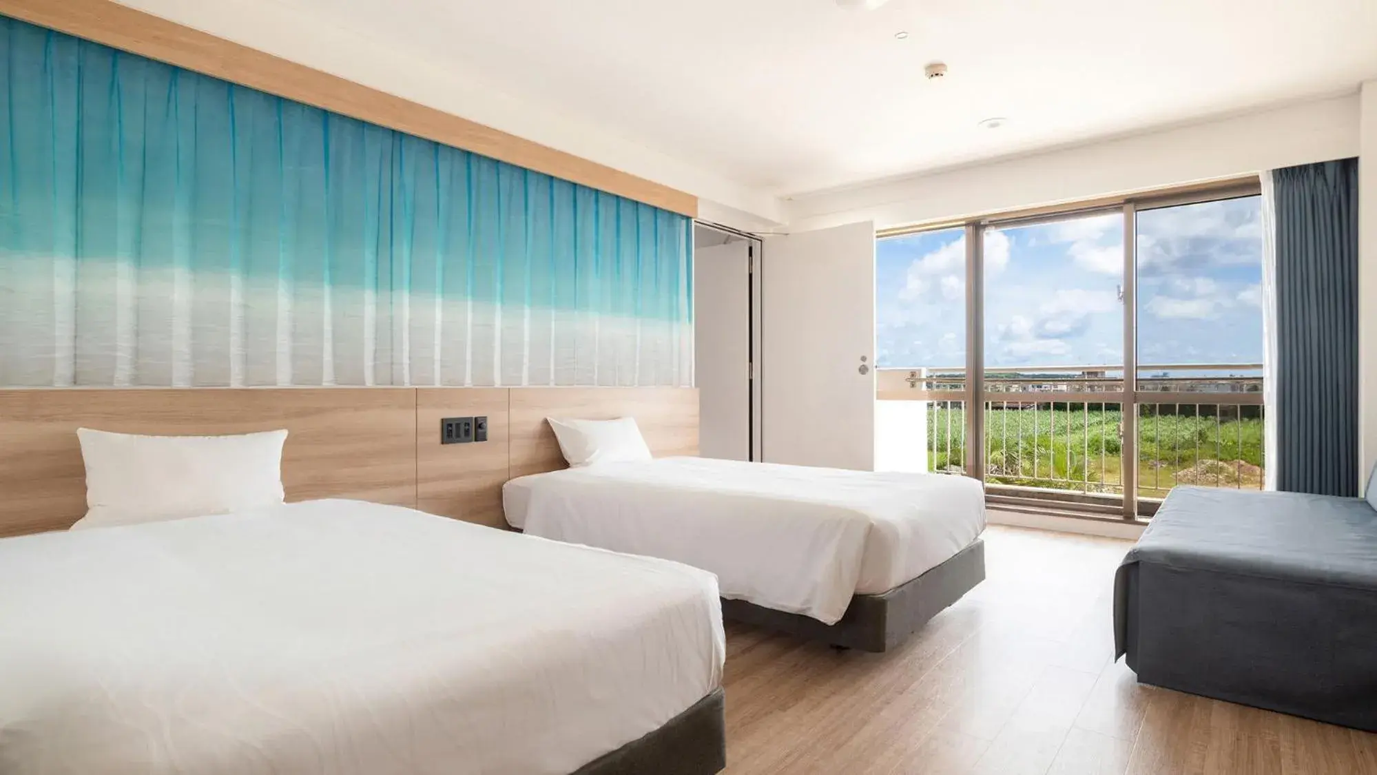Bed in Watermark Hotel Okinawa Kume Island Bed in Watermark Hotel Okinawa Kume Island