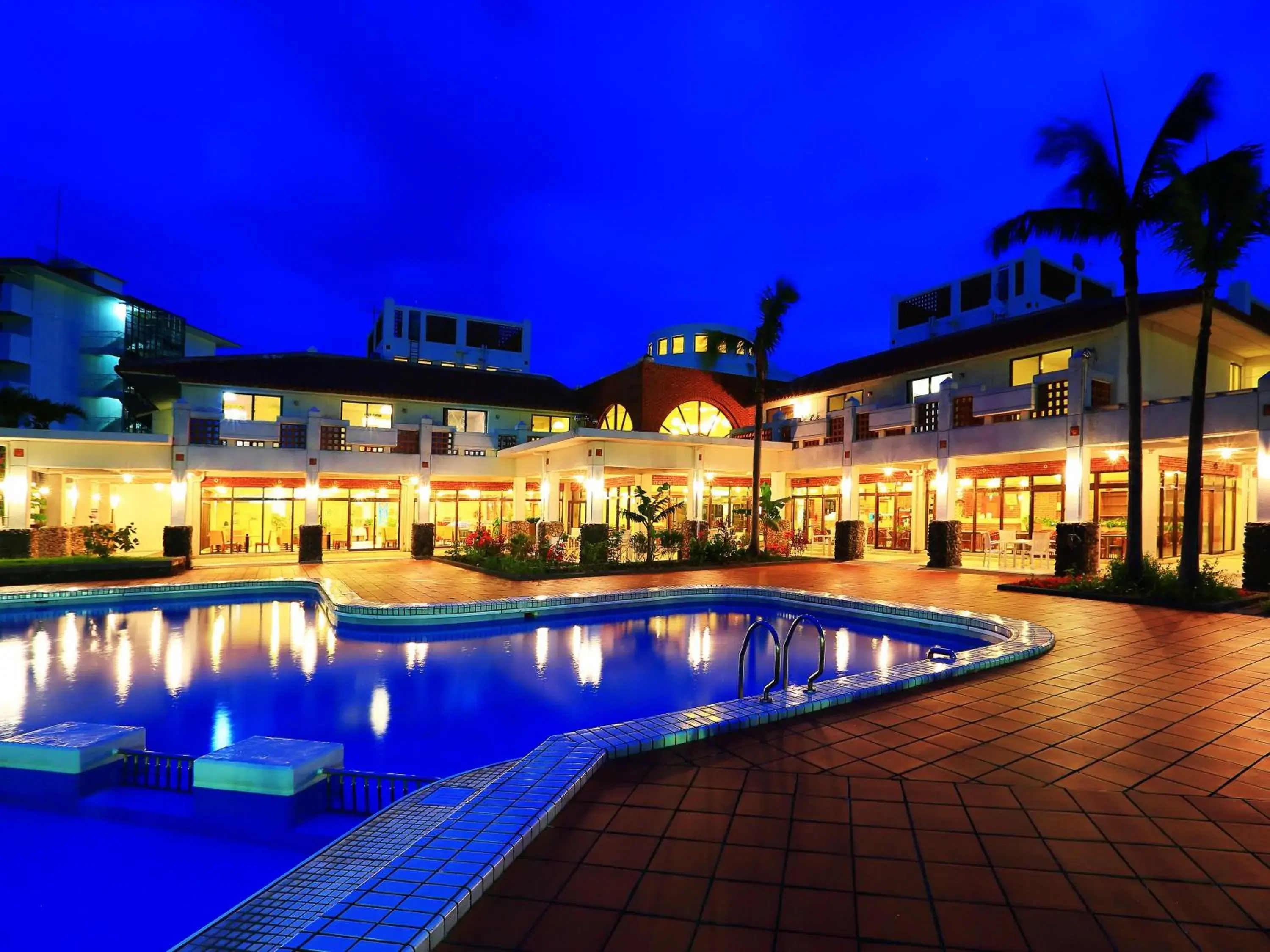 Property building in Watermark Hotel Okinawa Kume Island Property building in Watermark Hotel Okinawa Kume Island