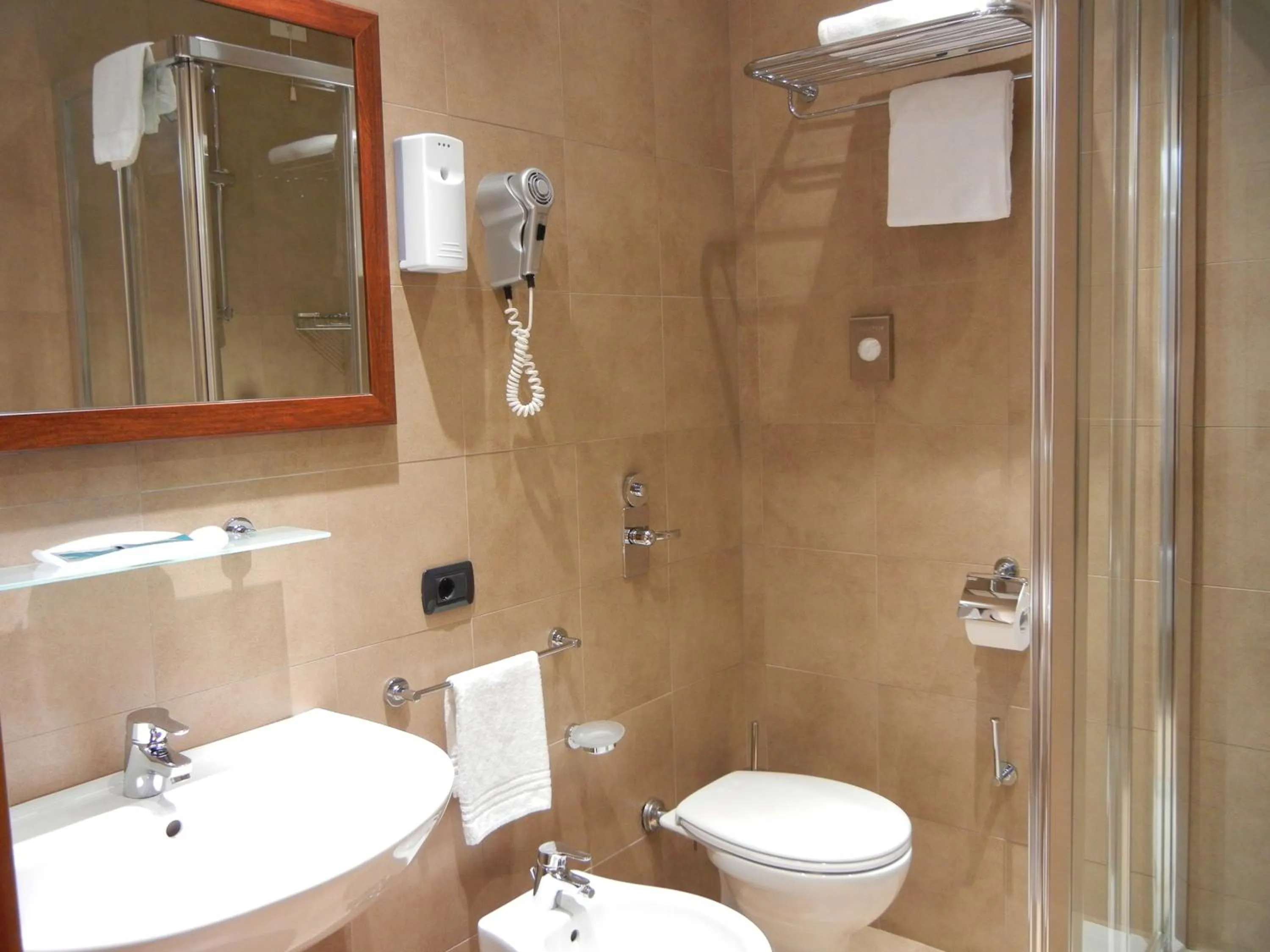 Bathroom in Delle Nazioni Milan Hotel