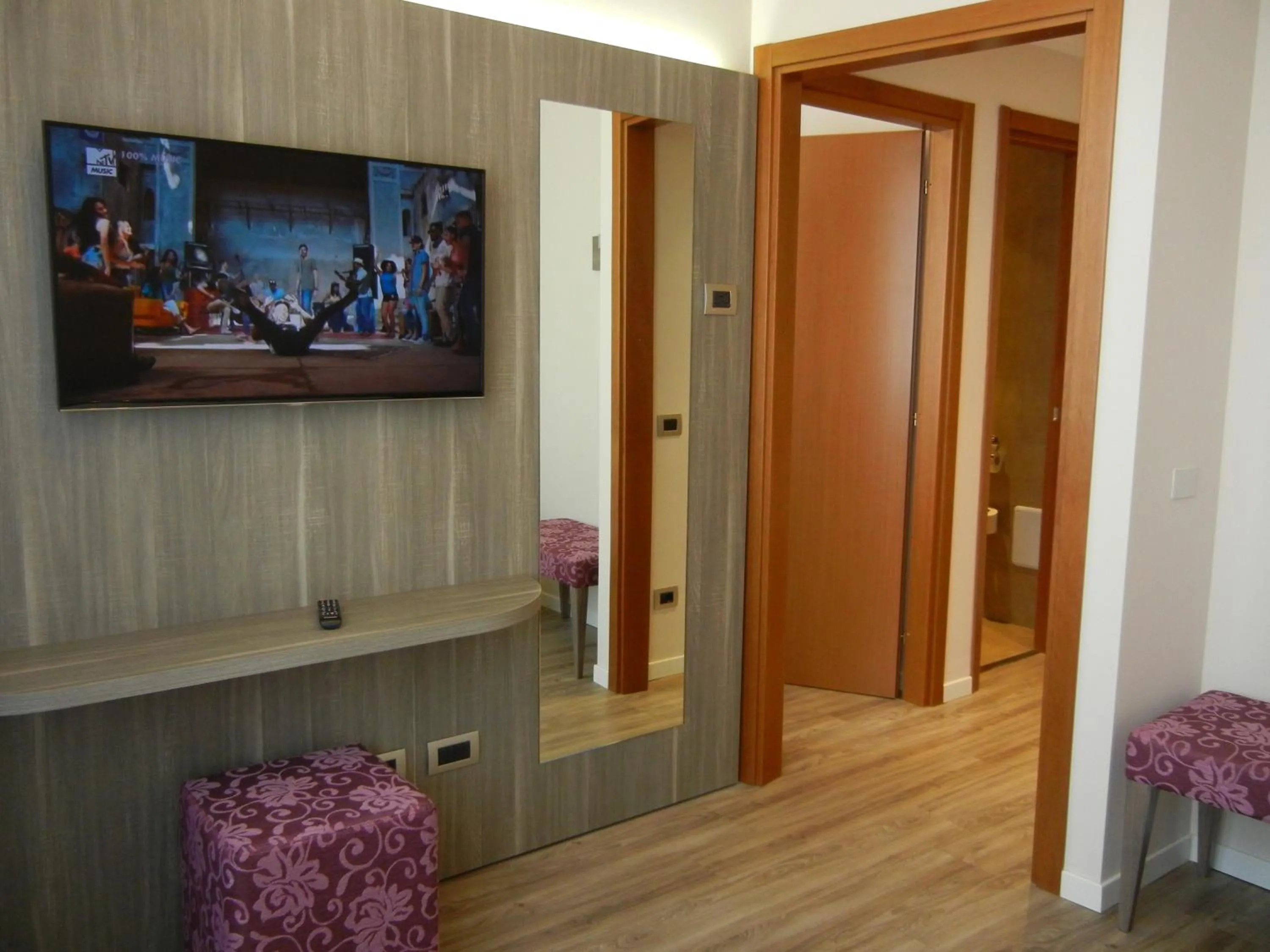 TV and multimedia in Delle Nazioni Milan Hotel