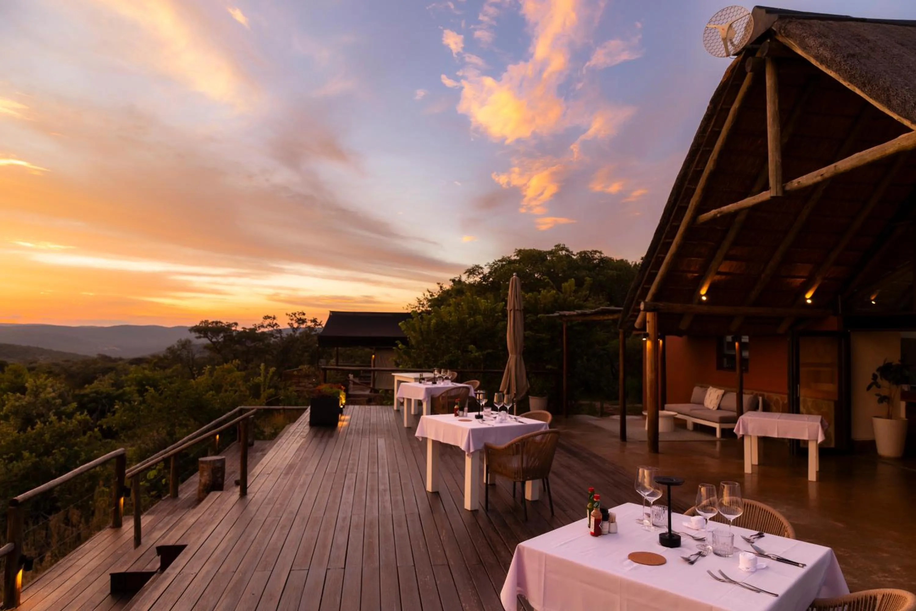 Restaurant/places to eat in Elephants Crossing