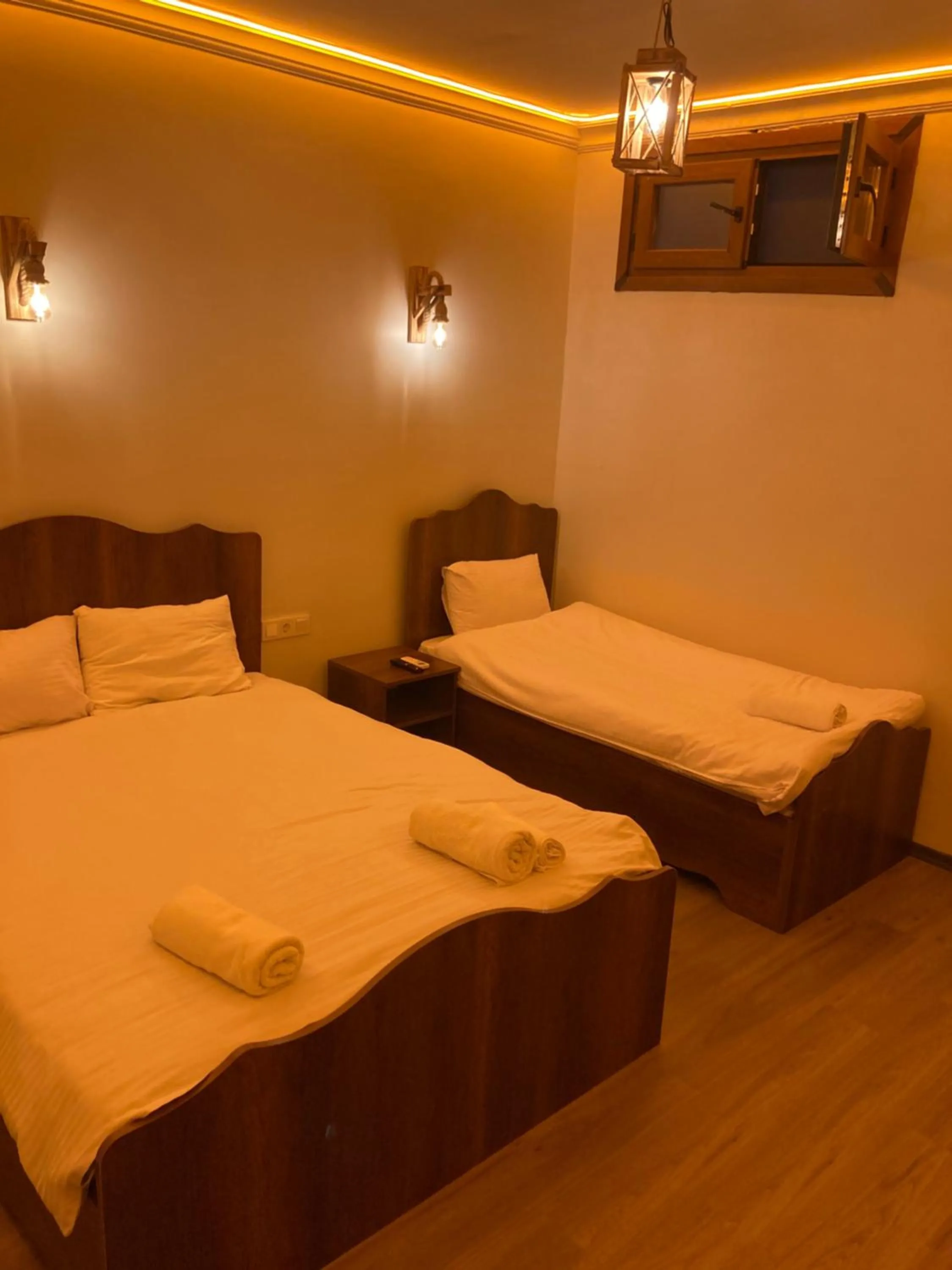 Photo of the whole room, Bed in Ulusoy Old Cıty