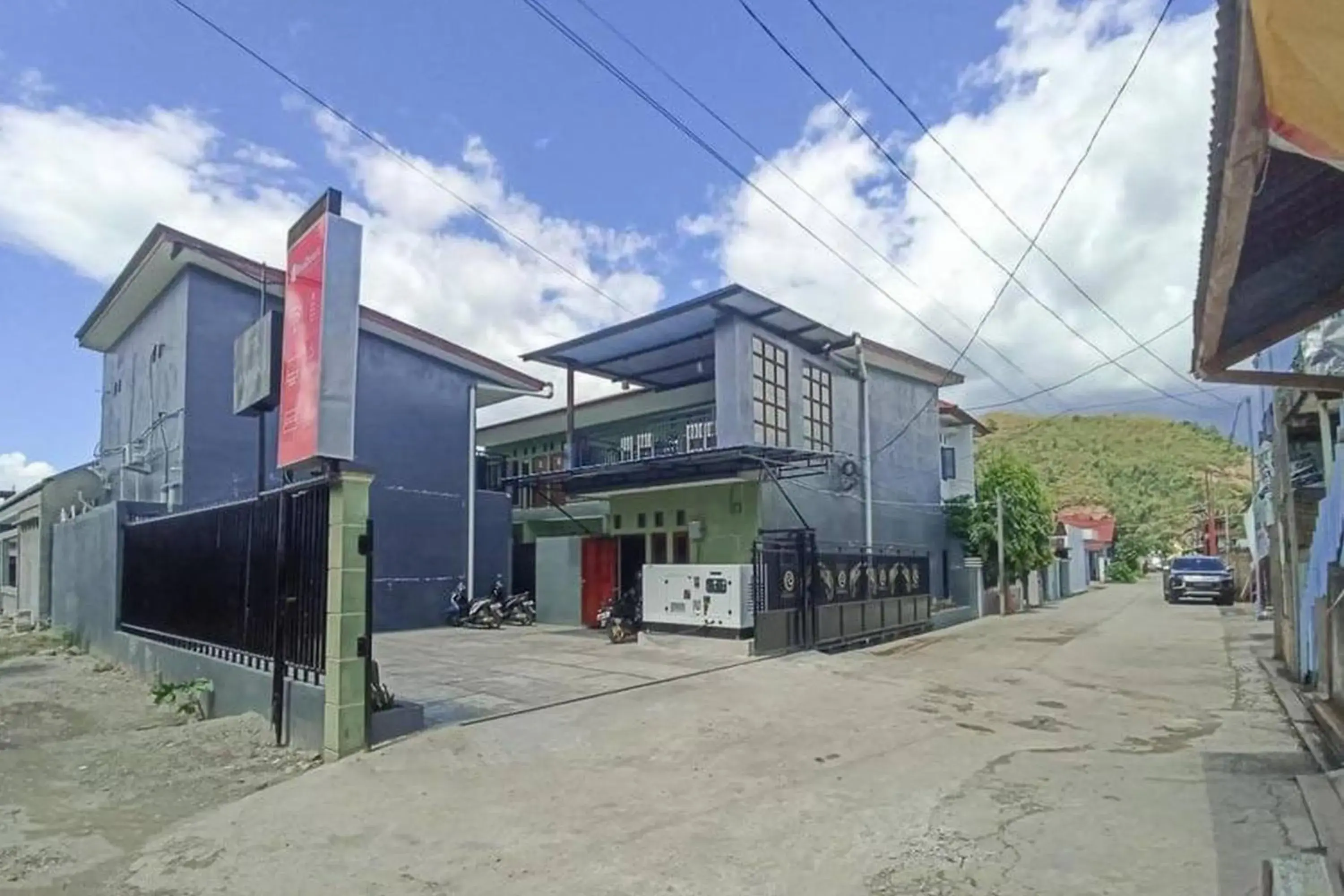 Property building in RedDoorz @ Waena Jayapura Property building in RedDoorz @ Waena Jayapura