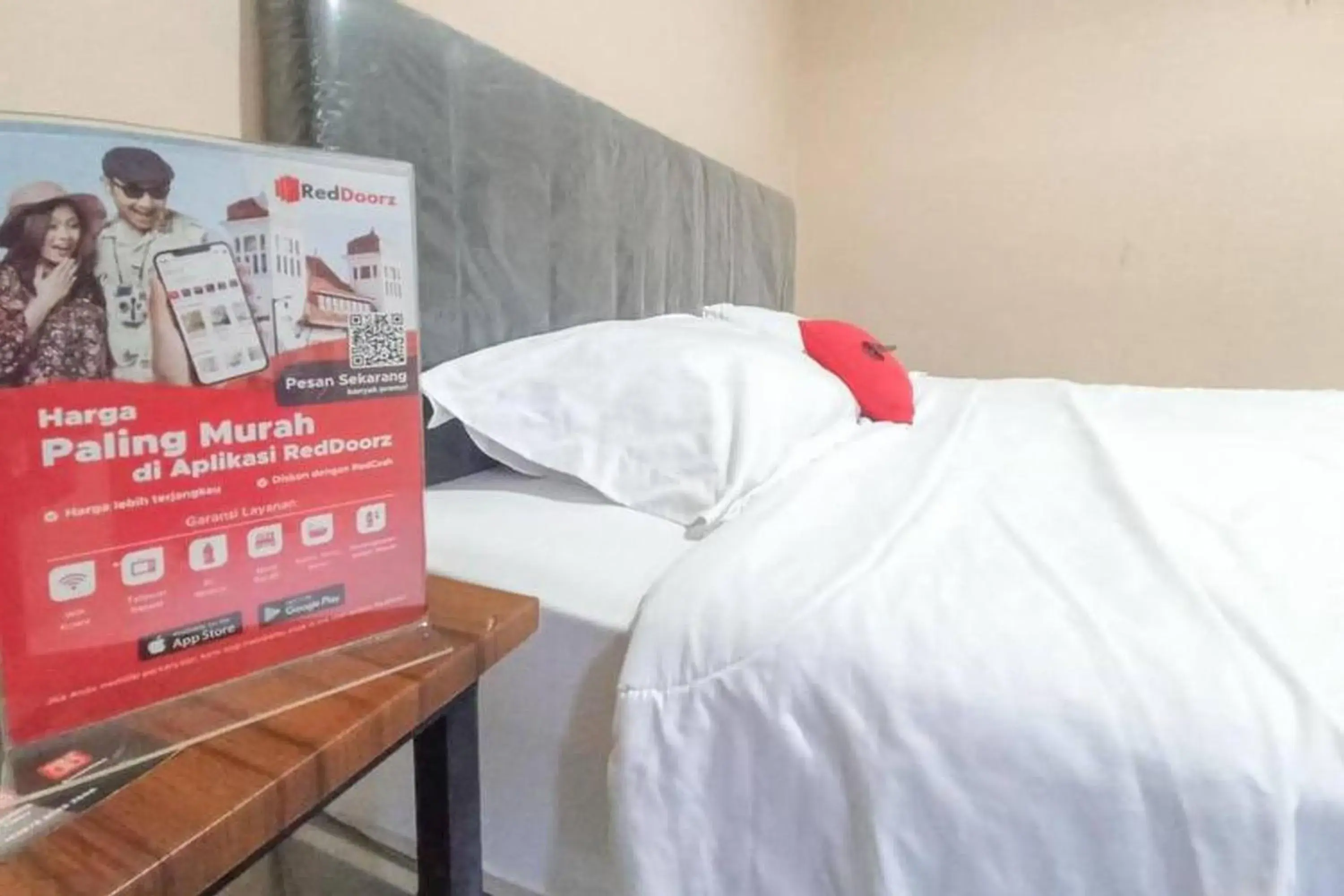 Bedroom, Bed in RedDoorz @ Waena Jayapura Bedroom, Bed in RedDoorz @ Waena Jayapura