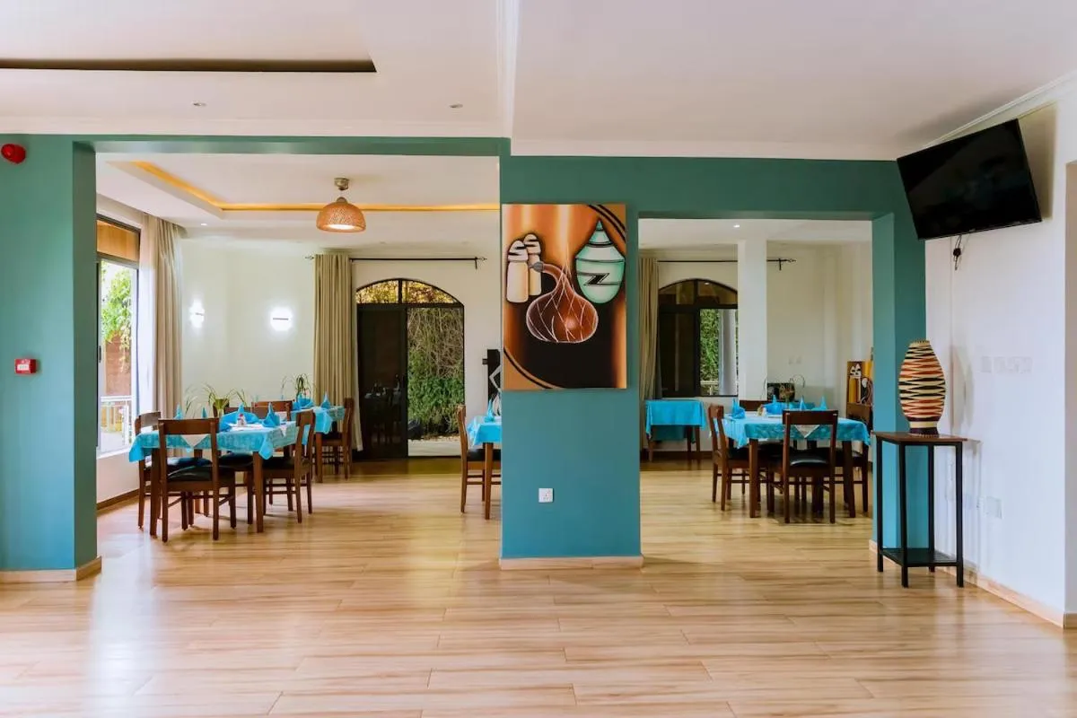 Restaurant/places to eat in The Little Hill Boutique Hotel