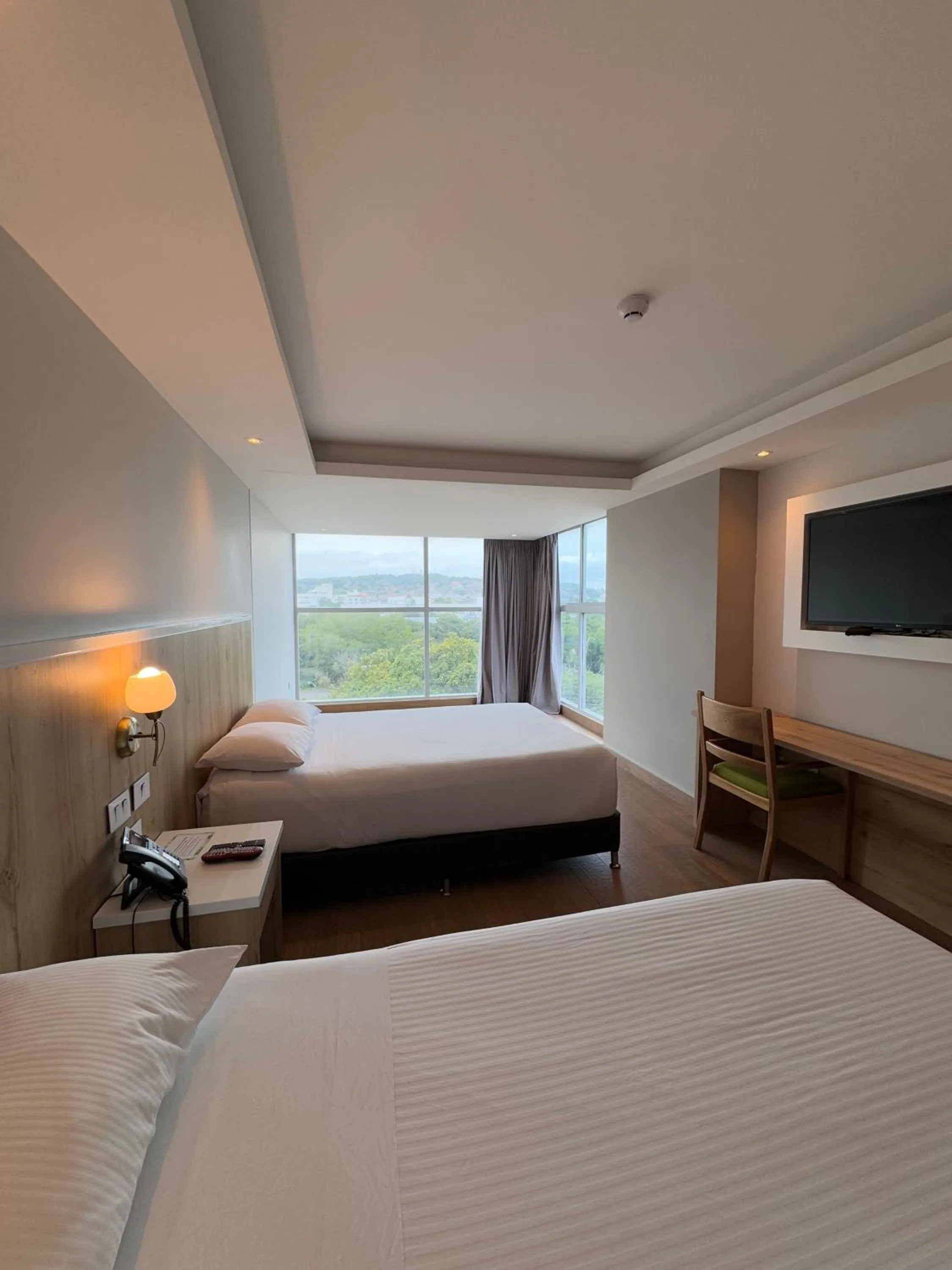 Bed in Wyndham Garden Cartagena