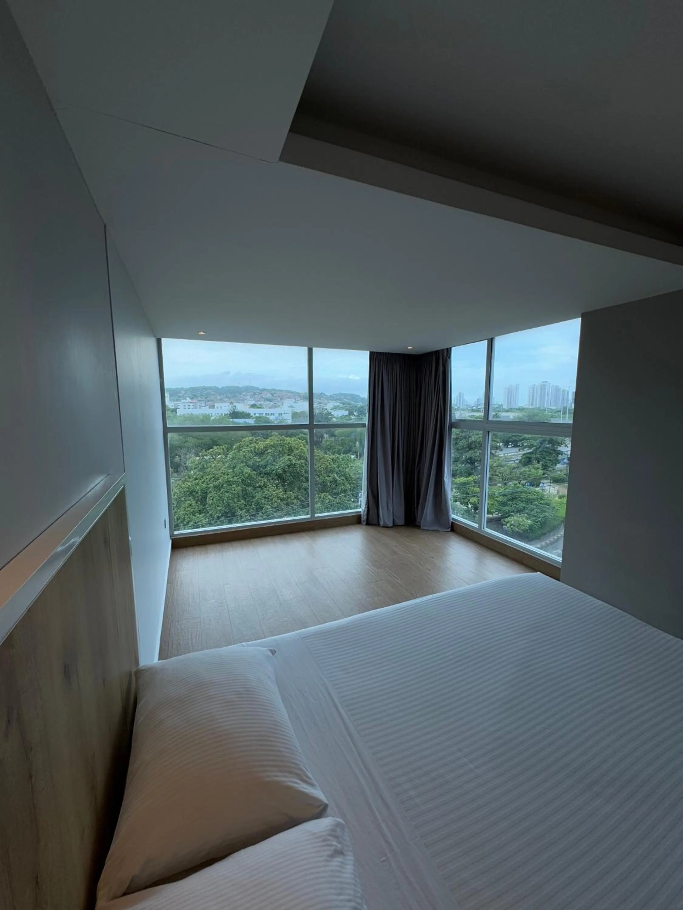 Bed in Wyndham Garden Cartagena