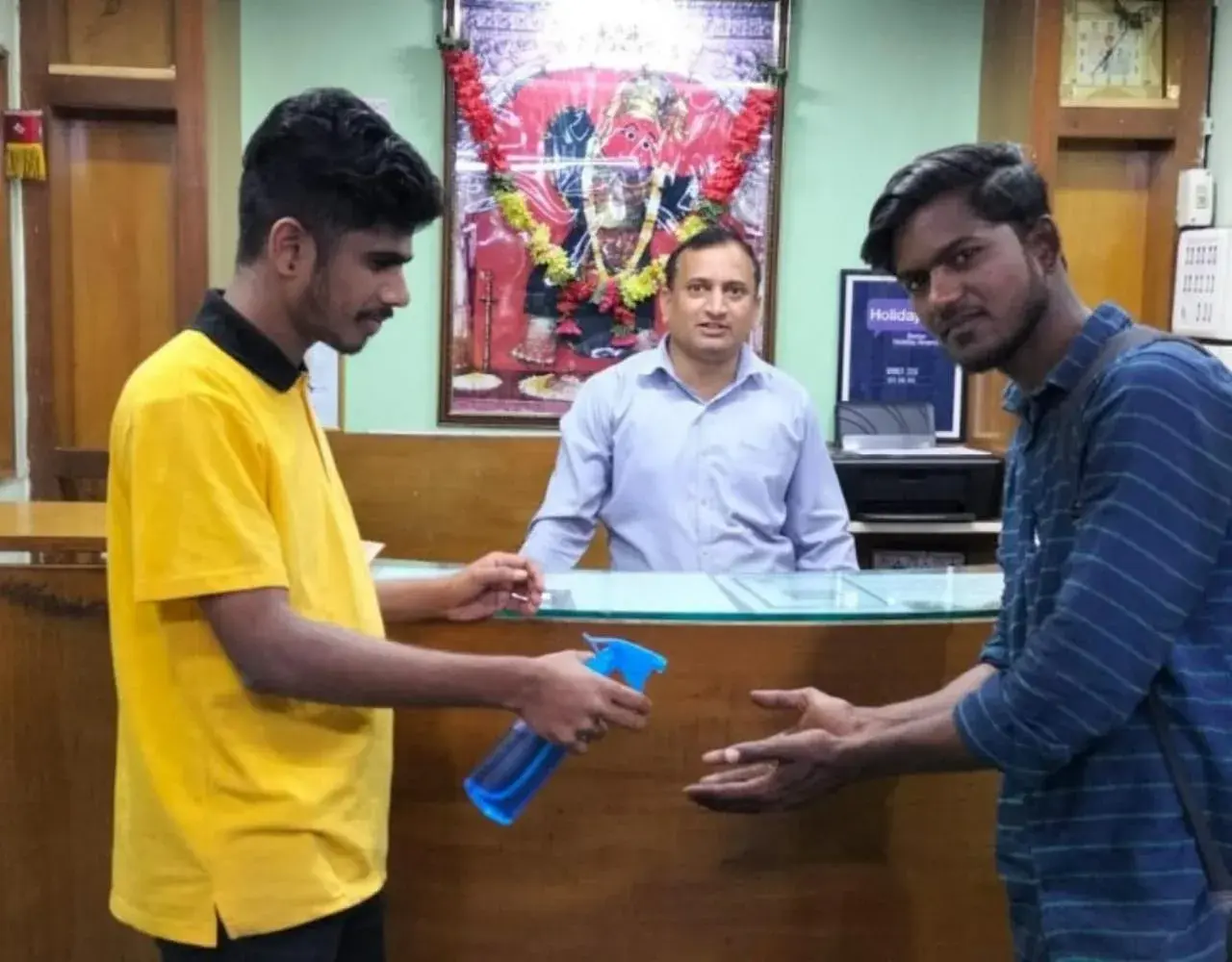 People in Hotel Rahi People in Hotel Rahi