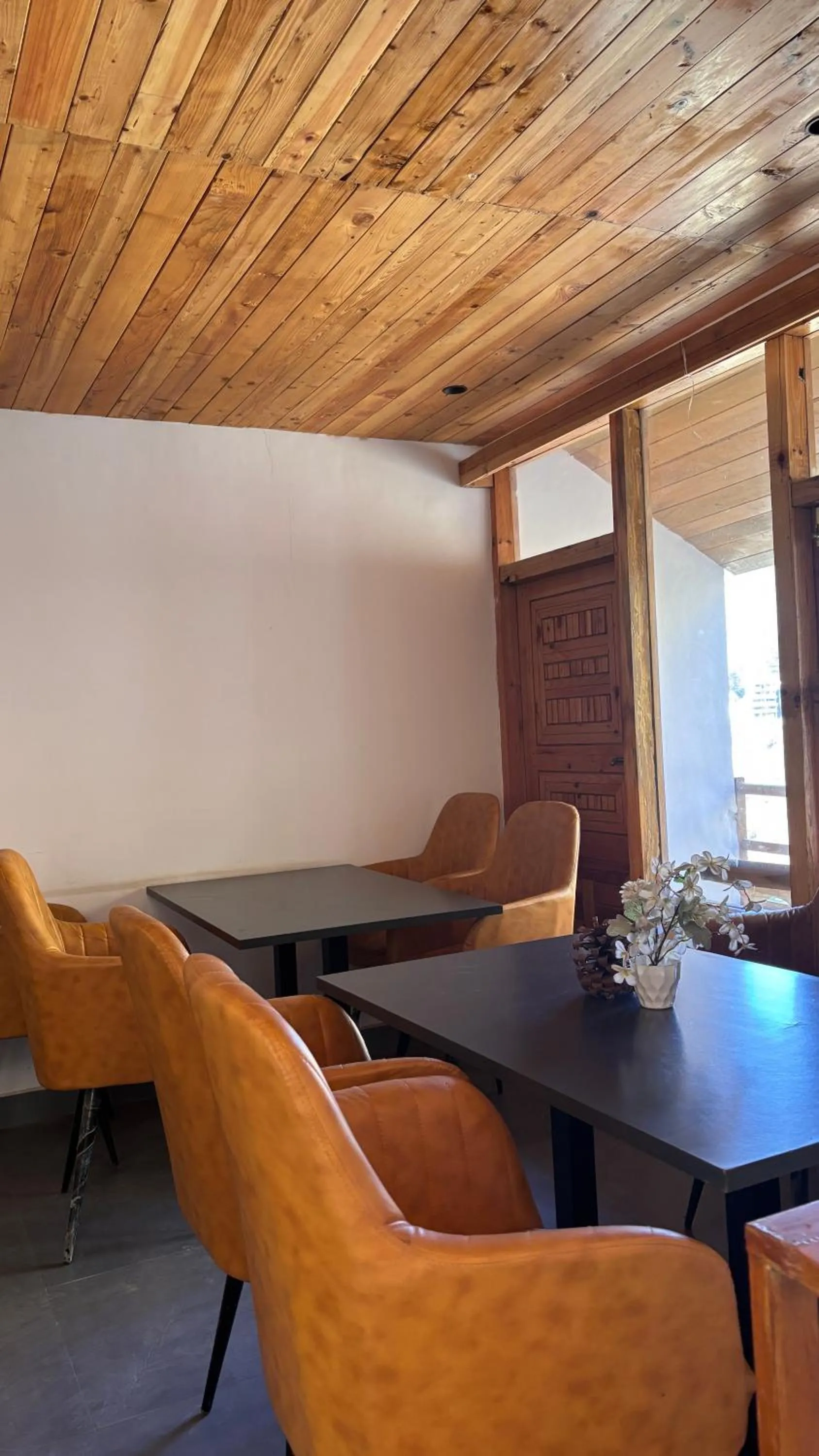 Dining area in Peppy Nomads Luxuria