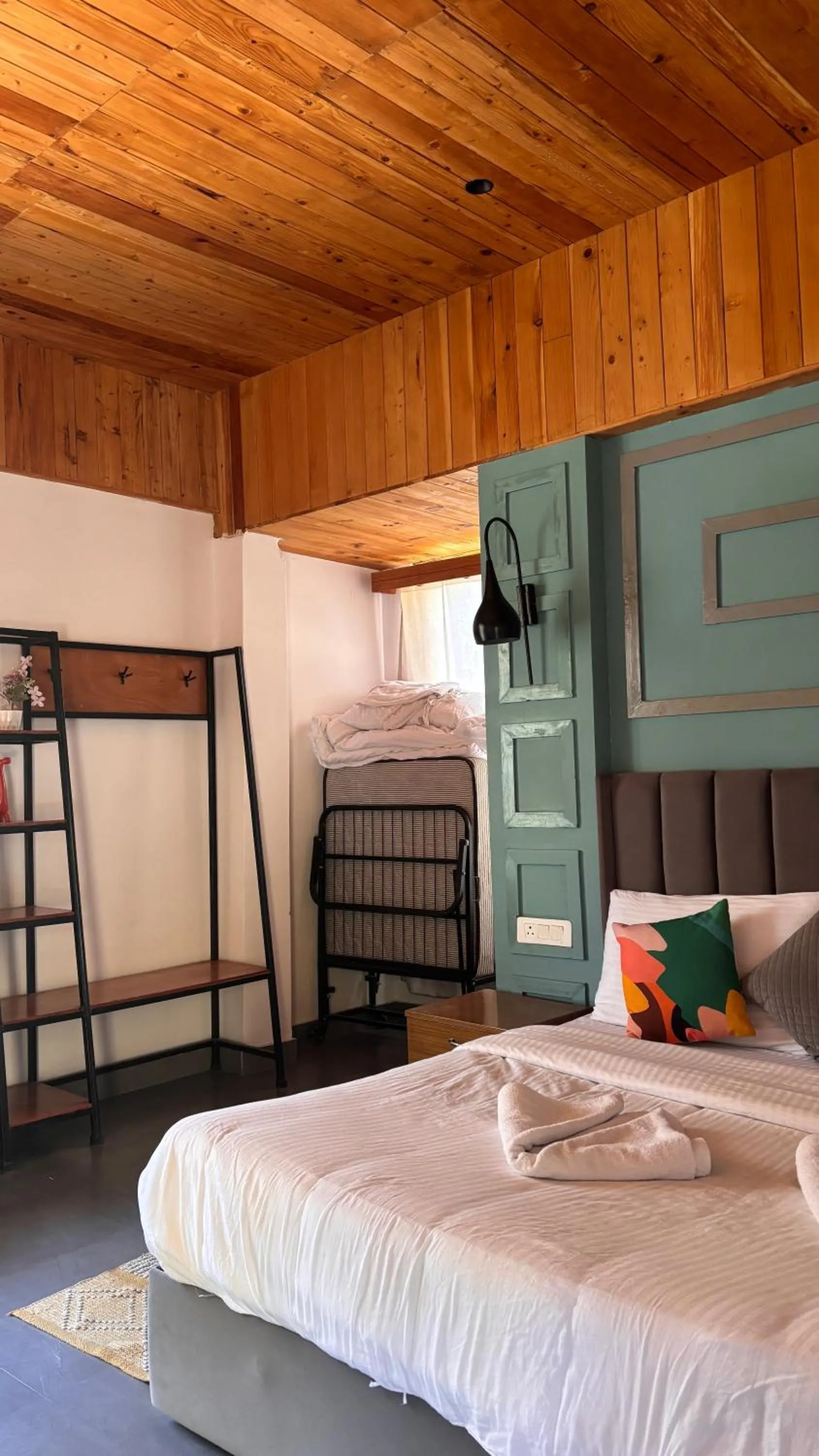 Bed in Peppy Nomads Luxuria