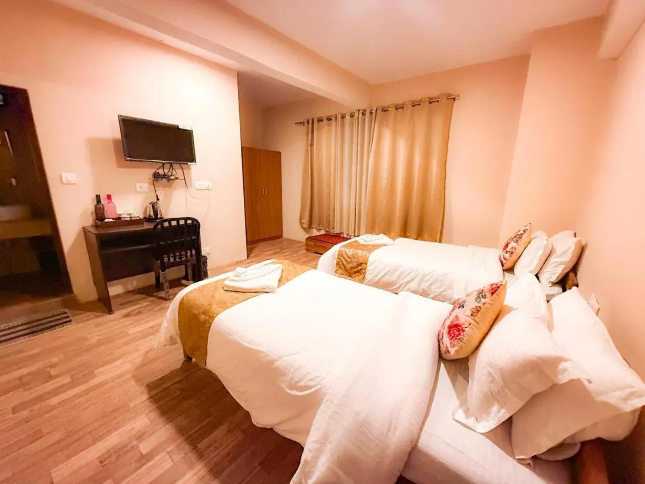 Property building, Bed in Hotel Shambhala Property building, Bed in Hotel Shambhala