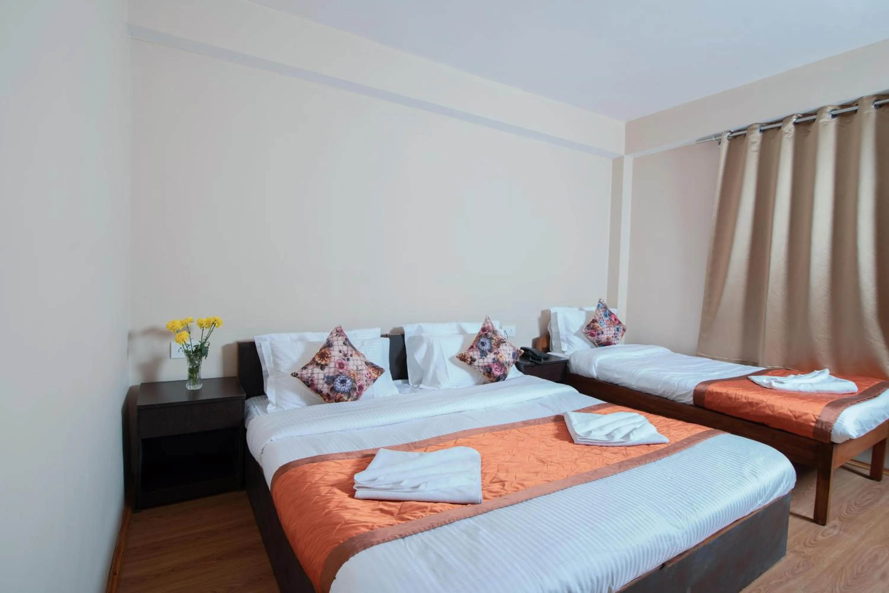 Bedroom, Bed in Hotel Shambhala