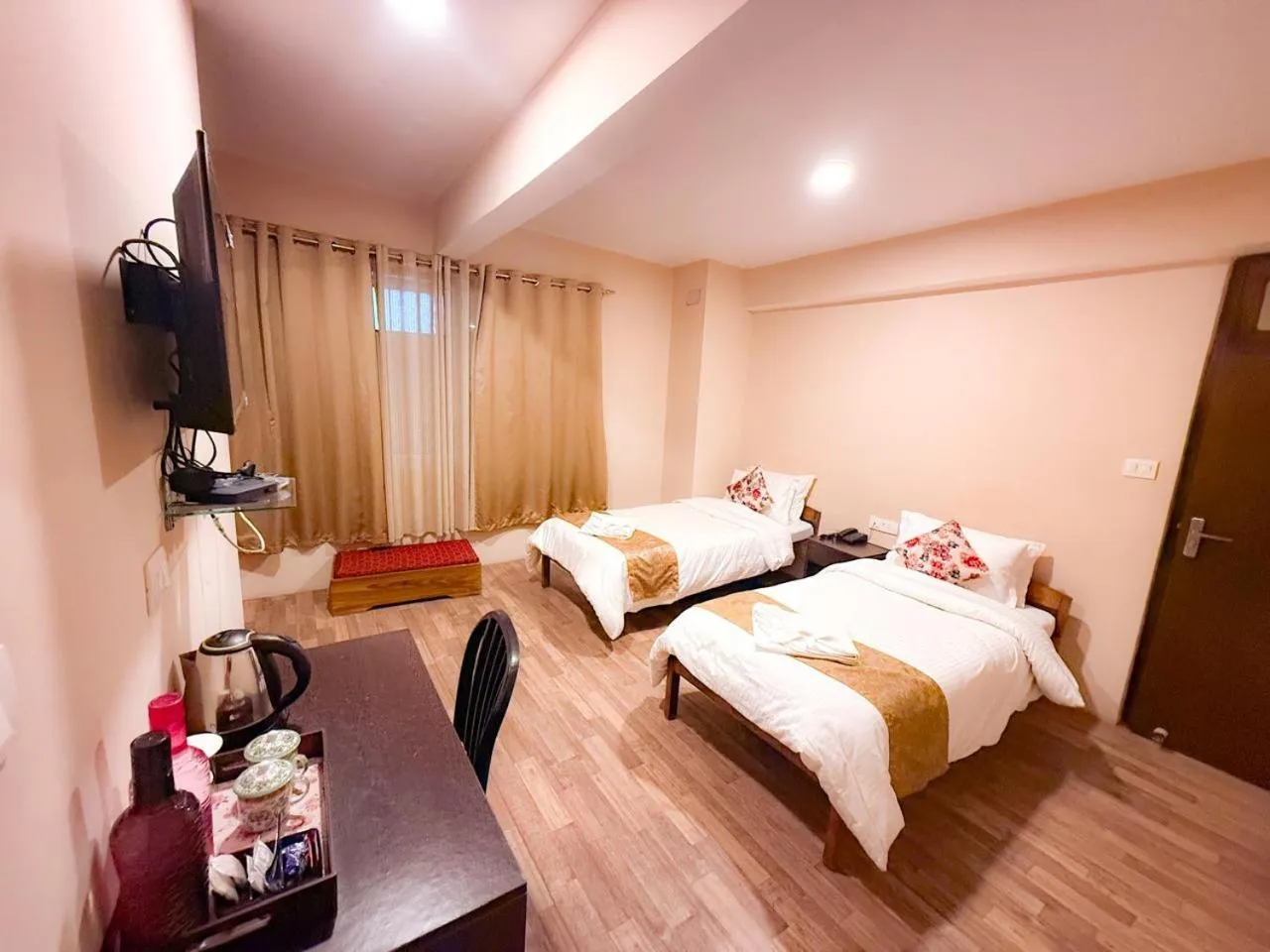 Bedroom, Bed in Hotel Shambhala