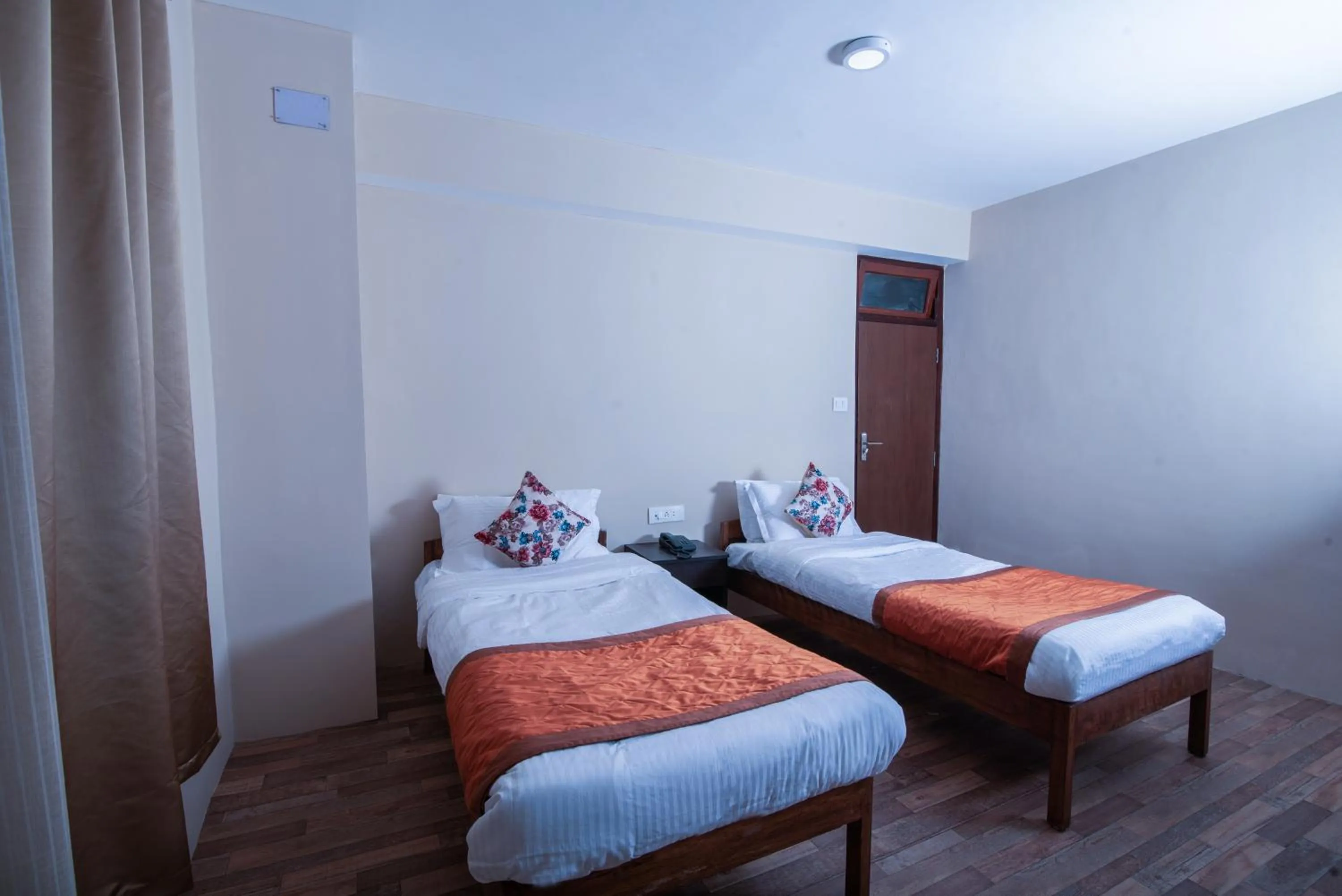 Photo of the whole room, Bed in Hotel Shambhala