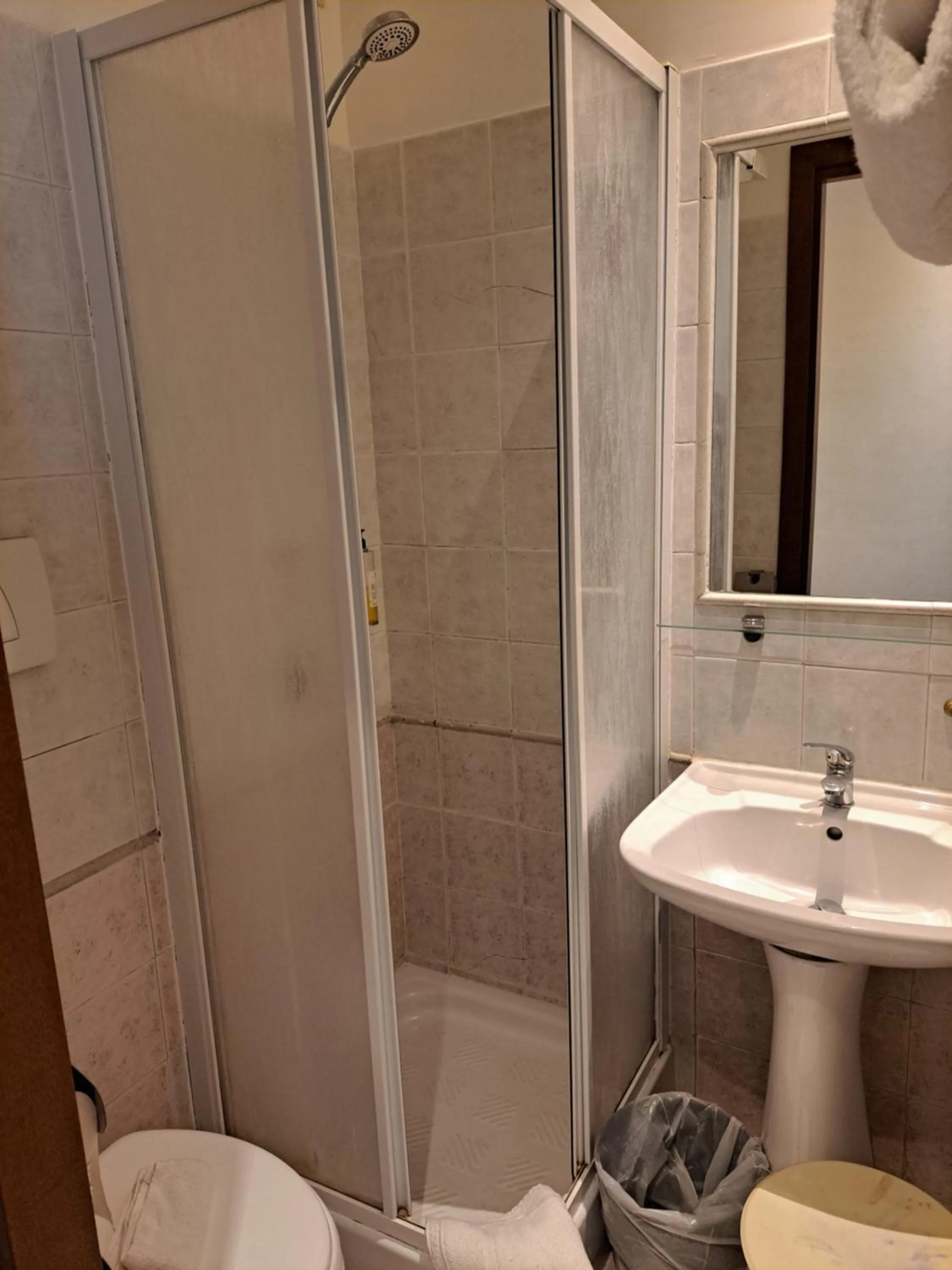 Shower in Hotel dei Quiriti