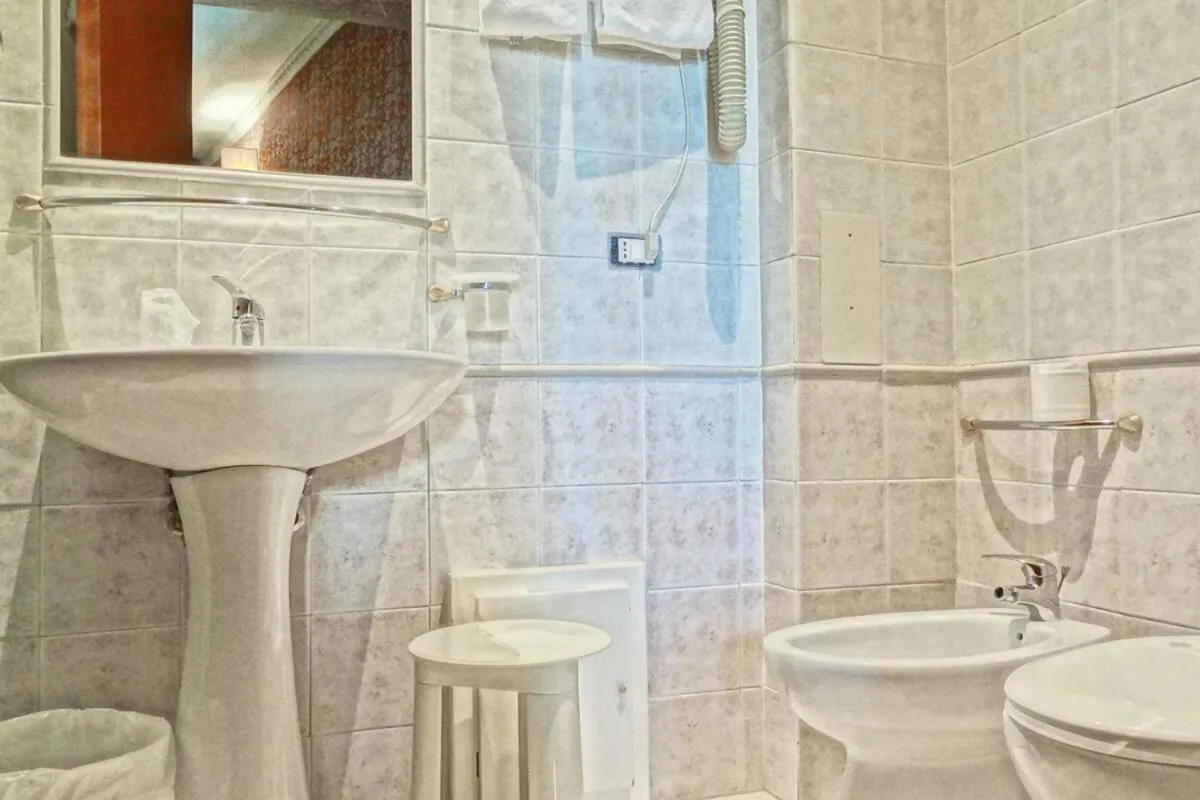 Bathroom in Hotel dei Quiriti