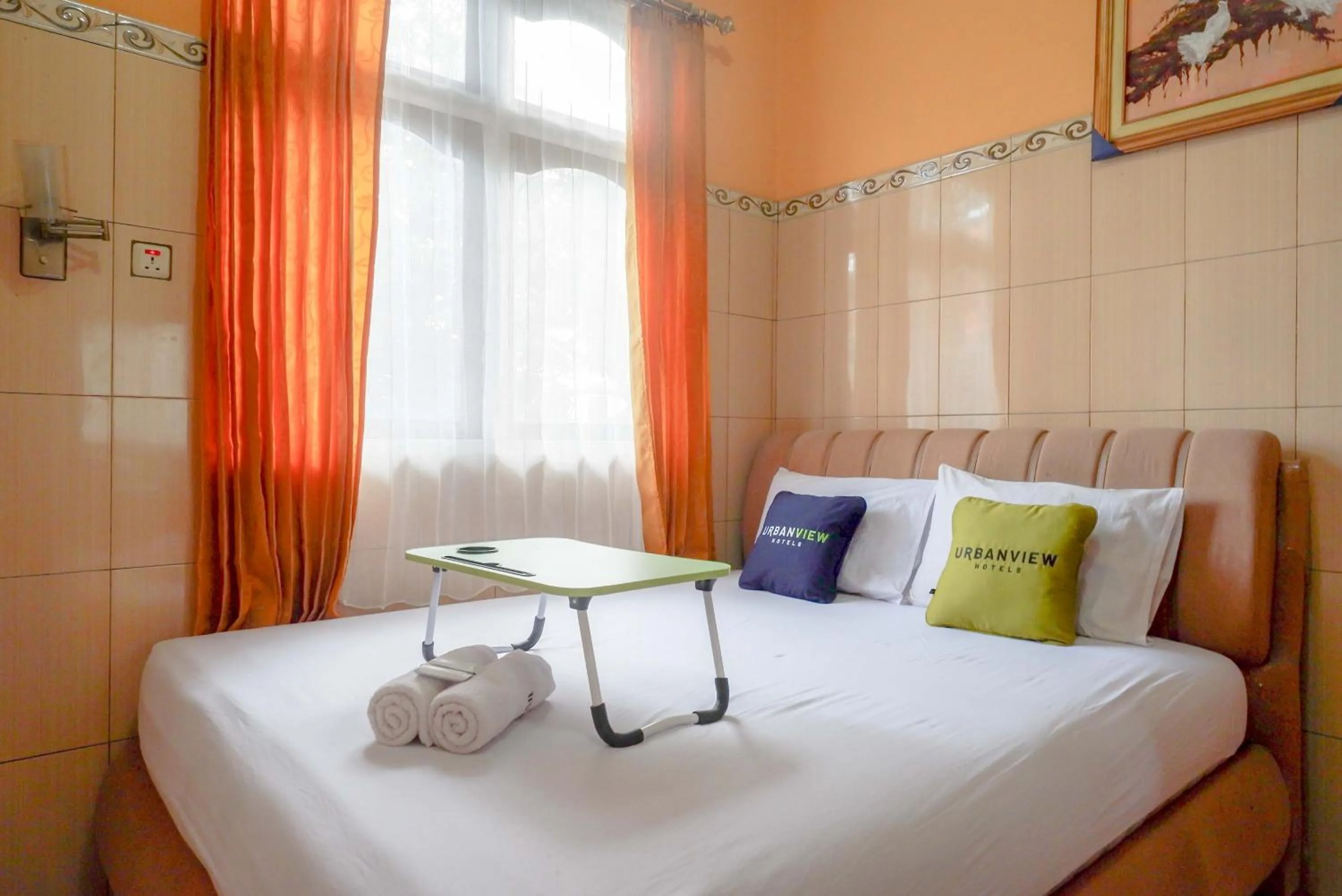 Bed in Urbanview Hotel Anugrah Kendal by RedDoorz