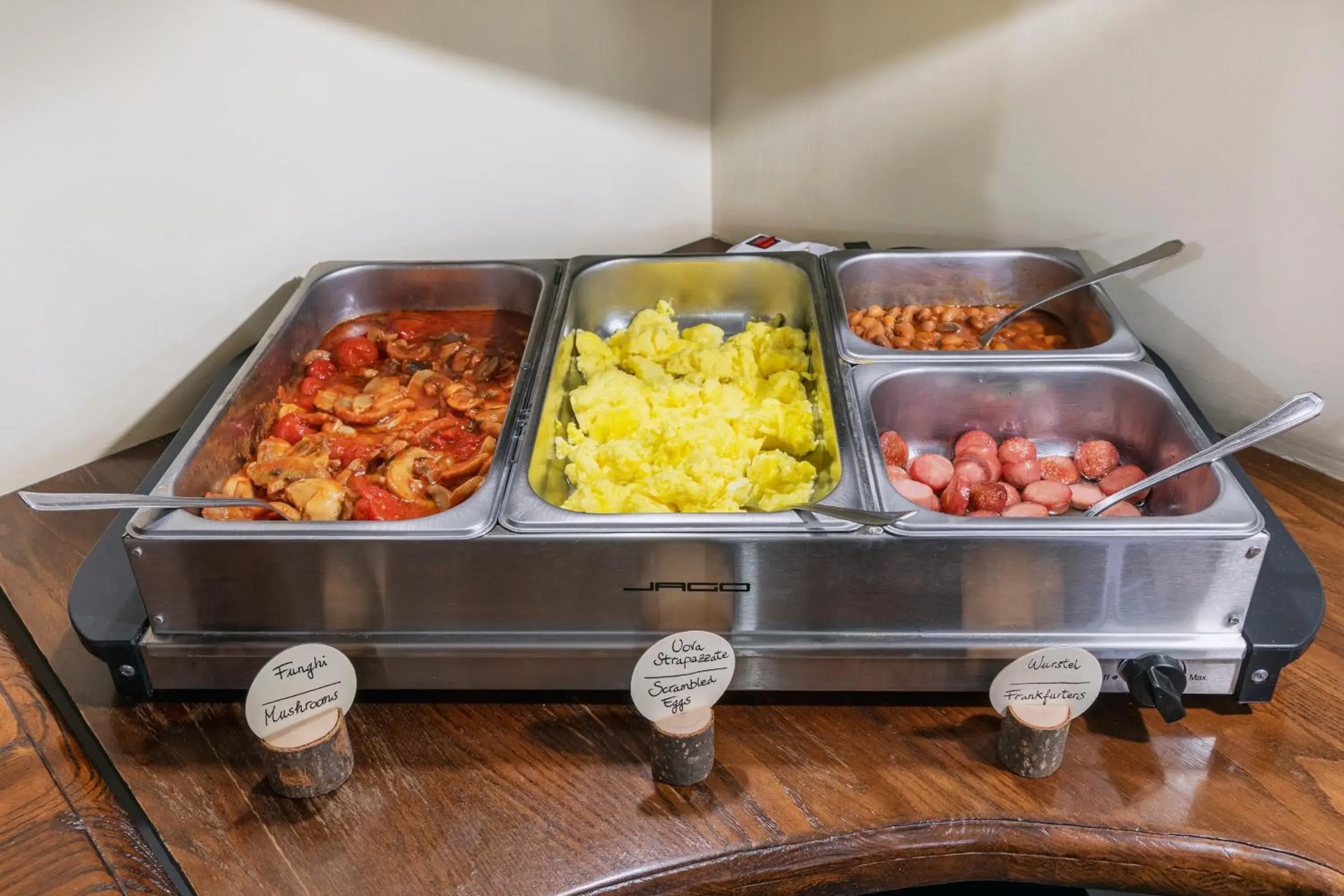 Continental breakfast in Hotel Il Convento Continental breakfast in Hotel Il Convento