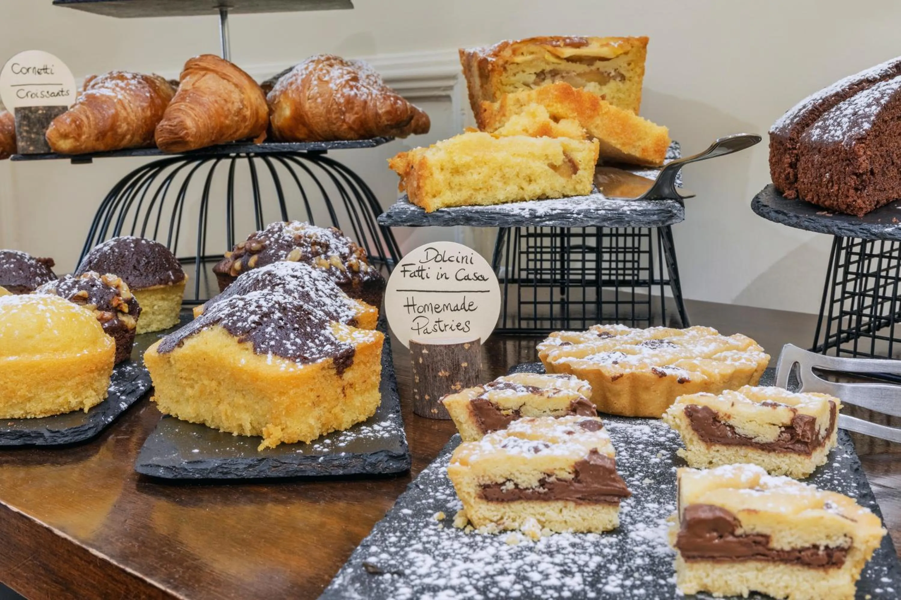 Buffet breakfast in Hotel Il Convento