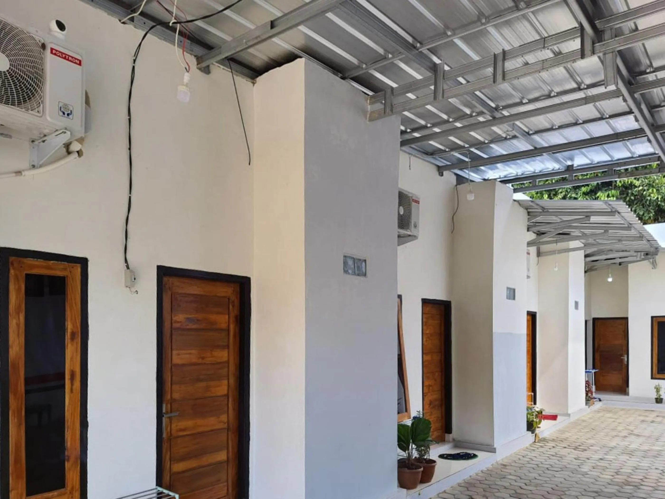 Facade/entrance in RedDoorz Syariah at Labuhan Maringgai Lampung