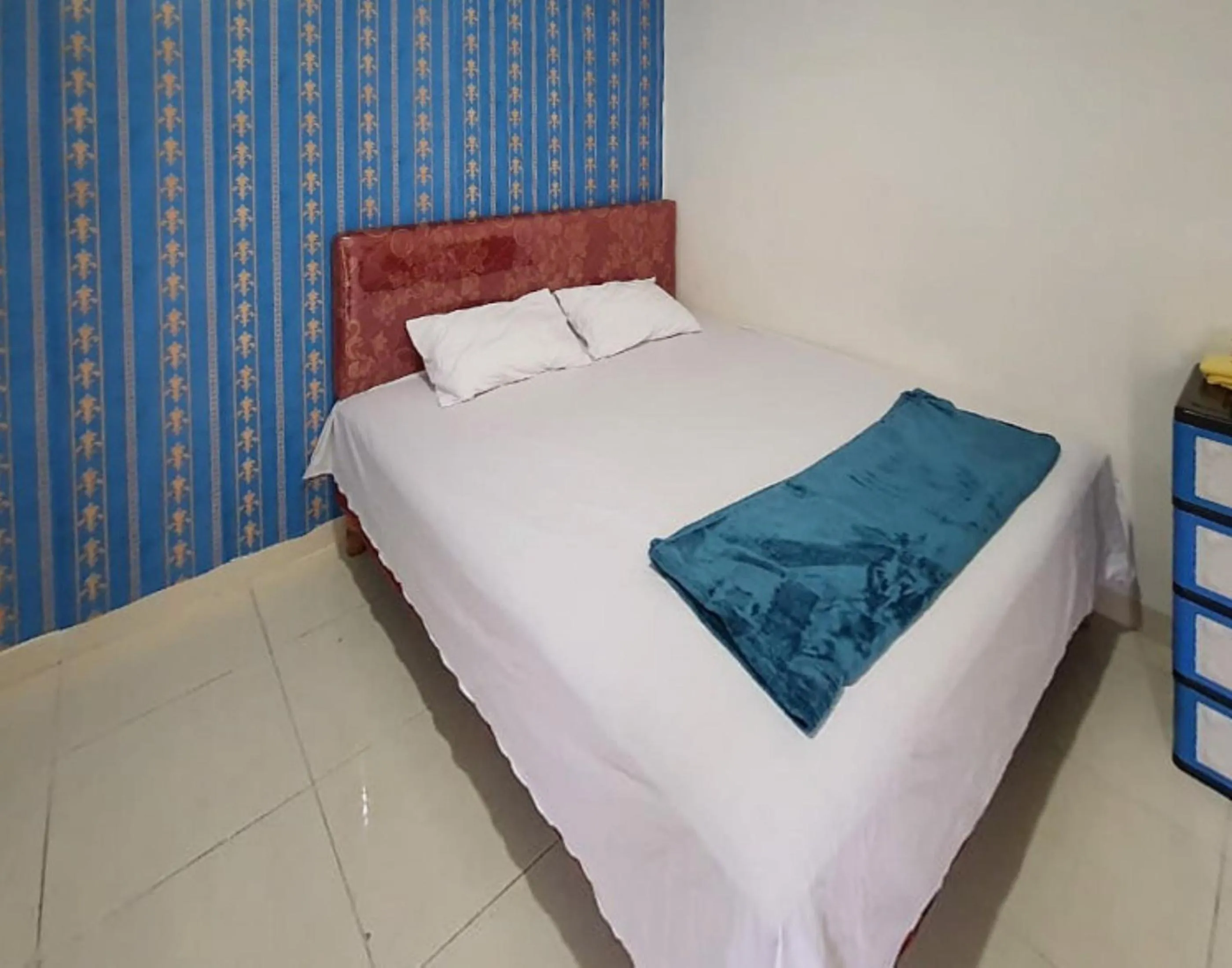 Bed in RedDoorz Syariah at Labuhan Maringgai Lampung