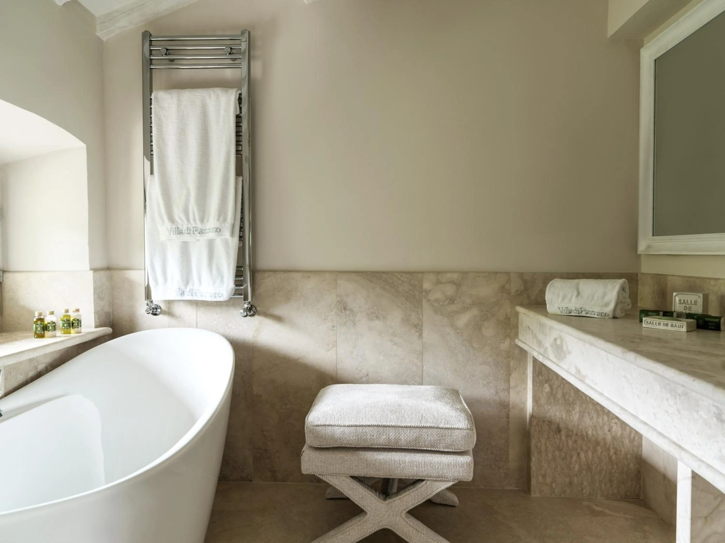 Bathroom in Villa di Piazzano - Small Luxury Hotels of the World