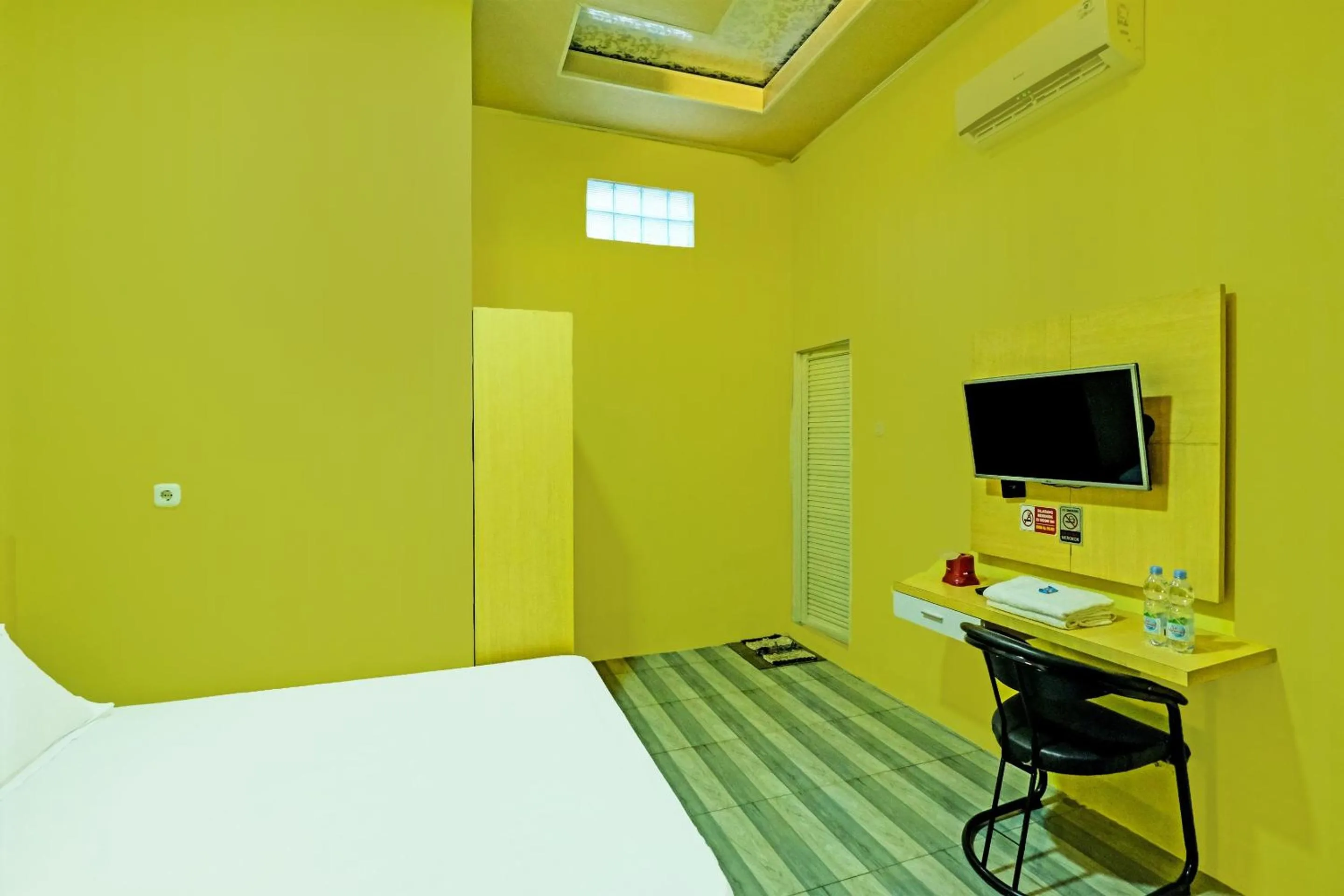 Bedroom in Hotel O Callista Homestay Near RSUD Prof. Dr. H. M. Anwar Makkatutu