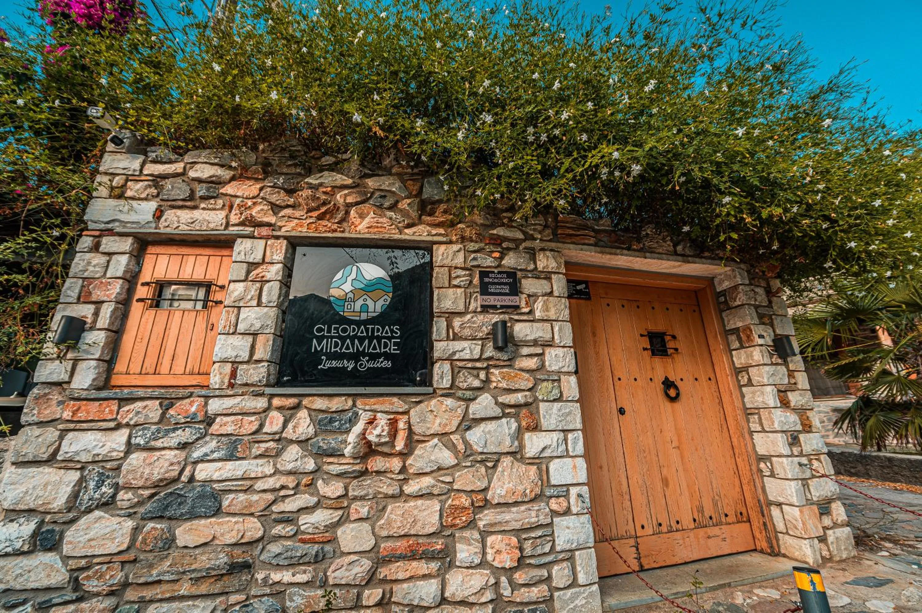 Property building in Cleopatra's Miramare