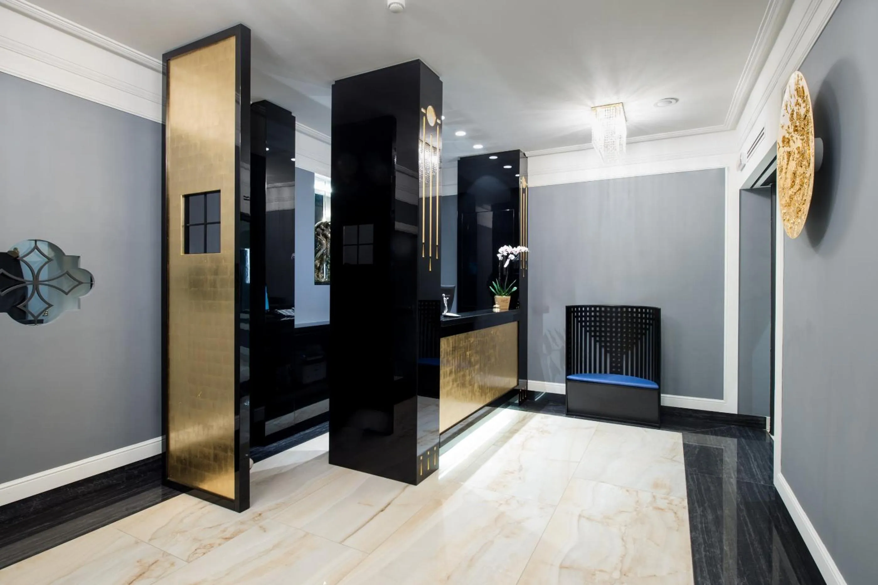 Lobby or reception in Art Hotel Orologio