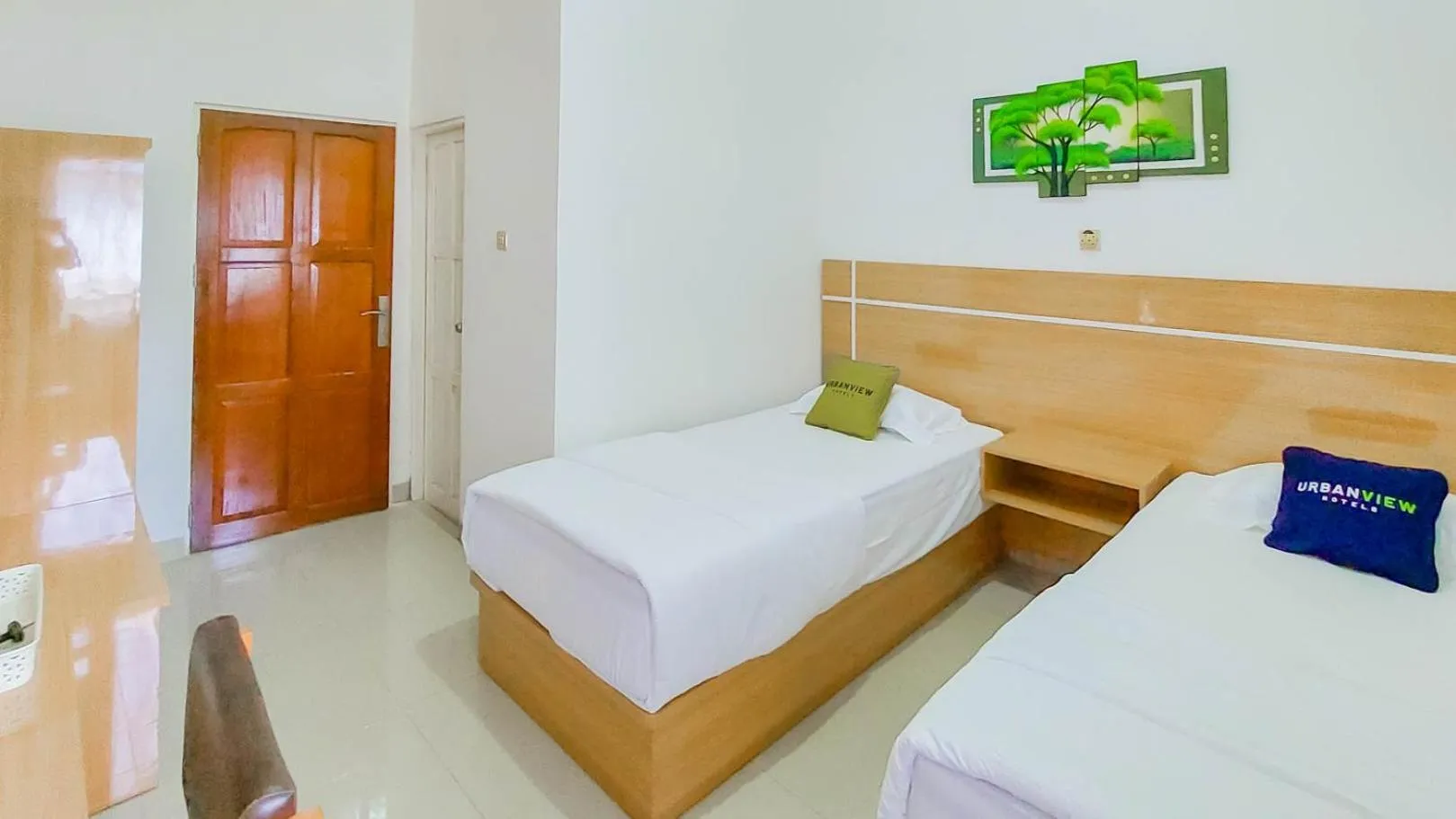 Bedroom, Bed in Urbanview Hotel Bundaran Besar Palangkaraya by RedDoorz