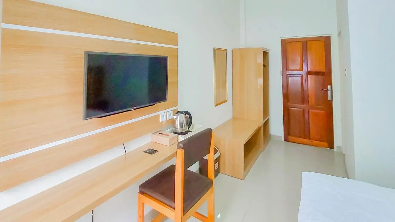 Bedroom, Bed in Urbanview Hotel Bundaran Besar Palangkaraya by RedDoorz Bedroom, Bed in Urbanview Hotel Bundaran Besar Palangkaraya by RedDoorz