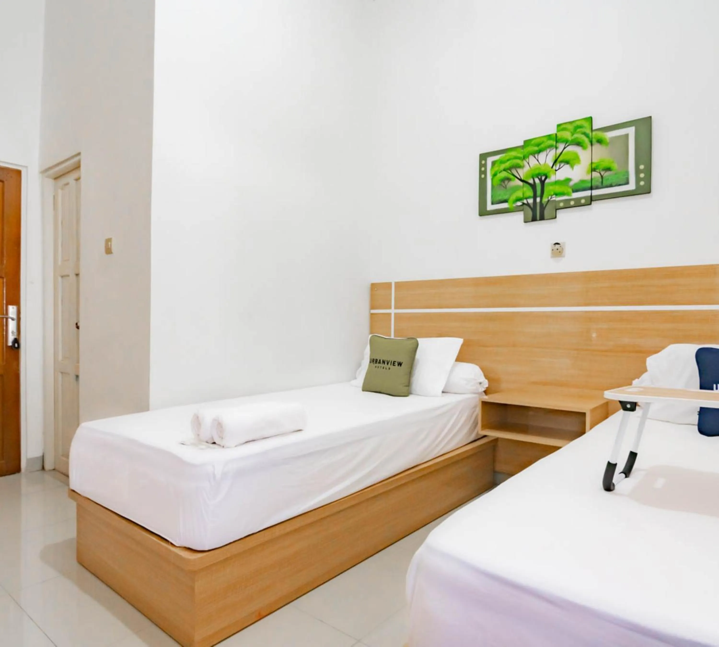 Bedroom, Bed in Urbanview Hotel Bundaran Besar Palangkaraya by RedDoorz