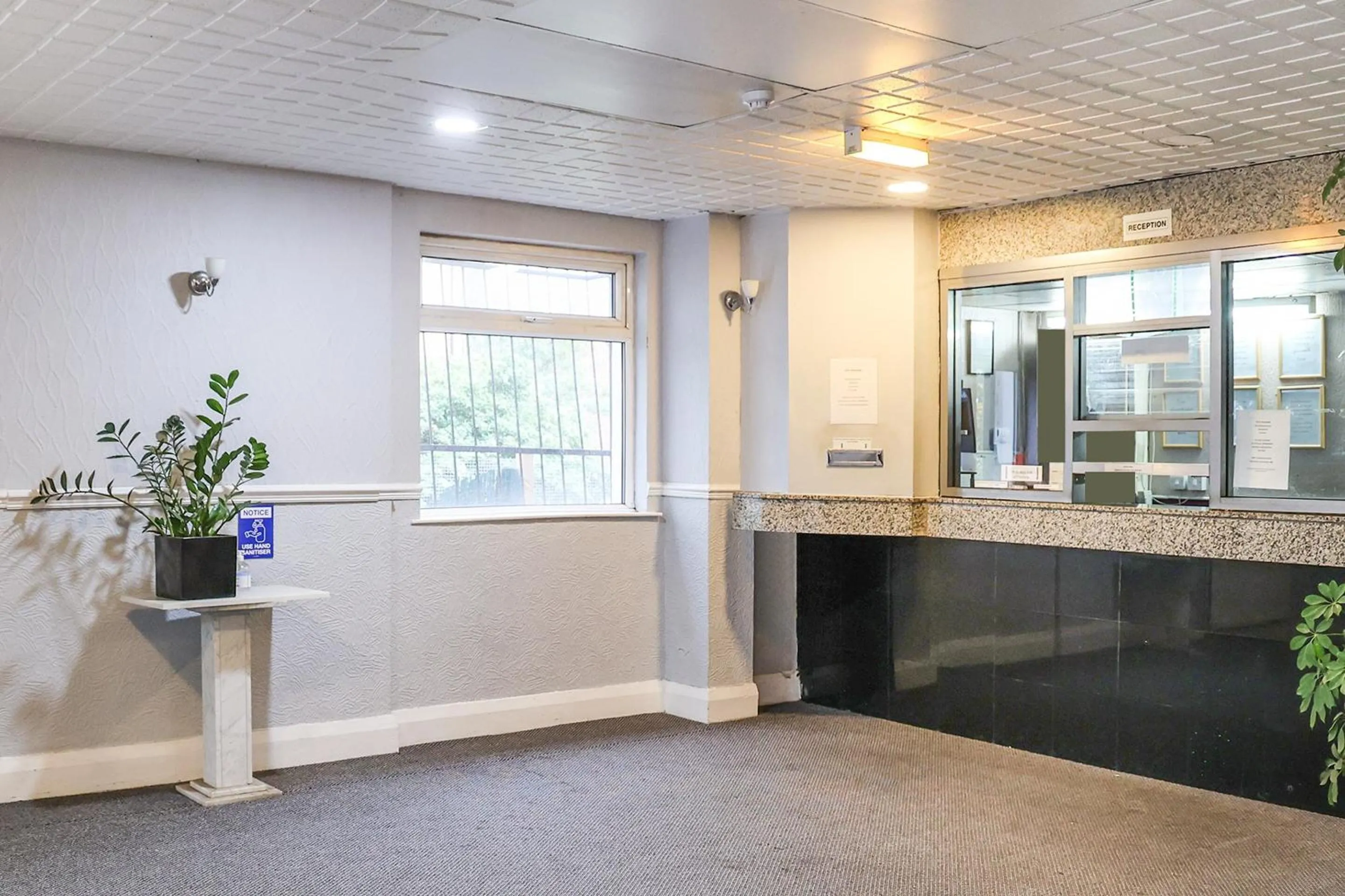 Lobby or reception in Hotel 346