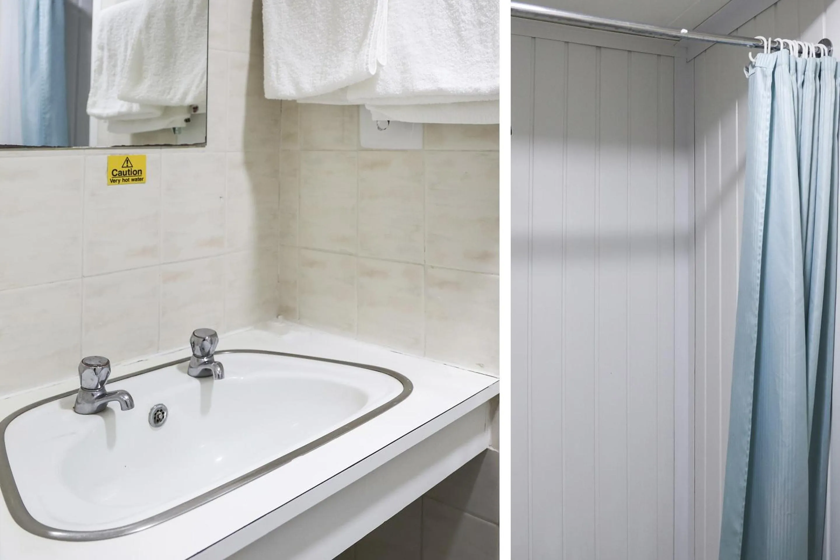 Bathroom in Hotel 346