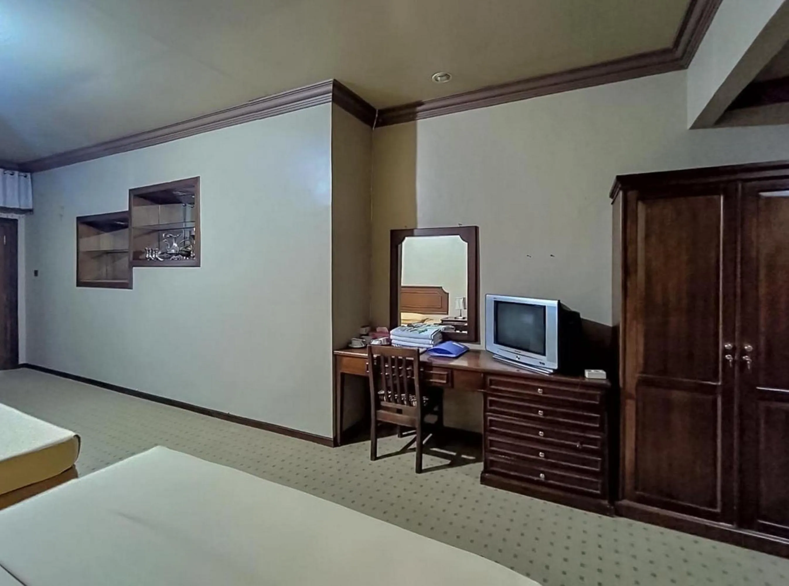Bedroom, Bed in Hotel Indiana Syariah Mitra RedDoorz