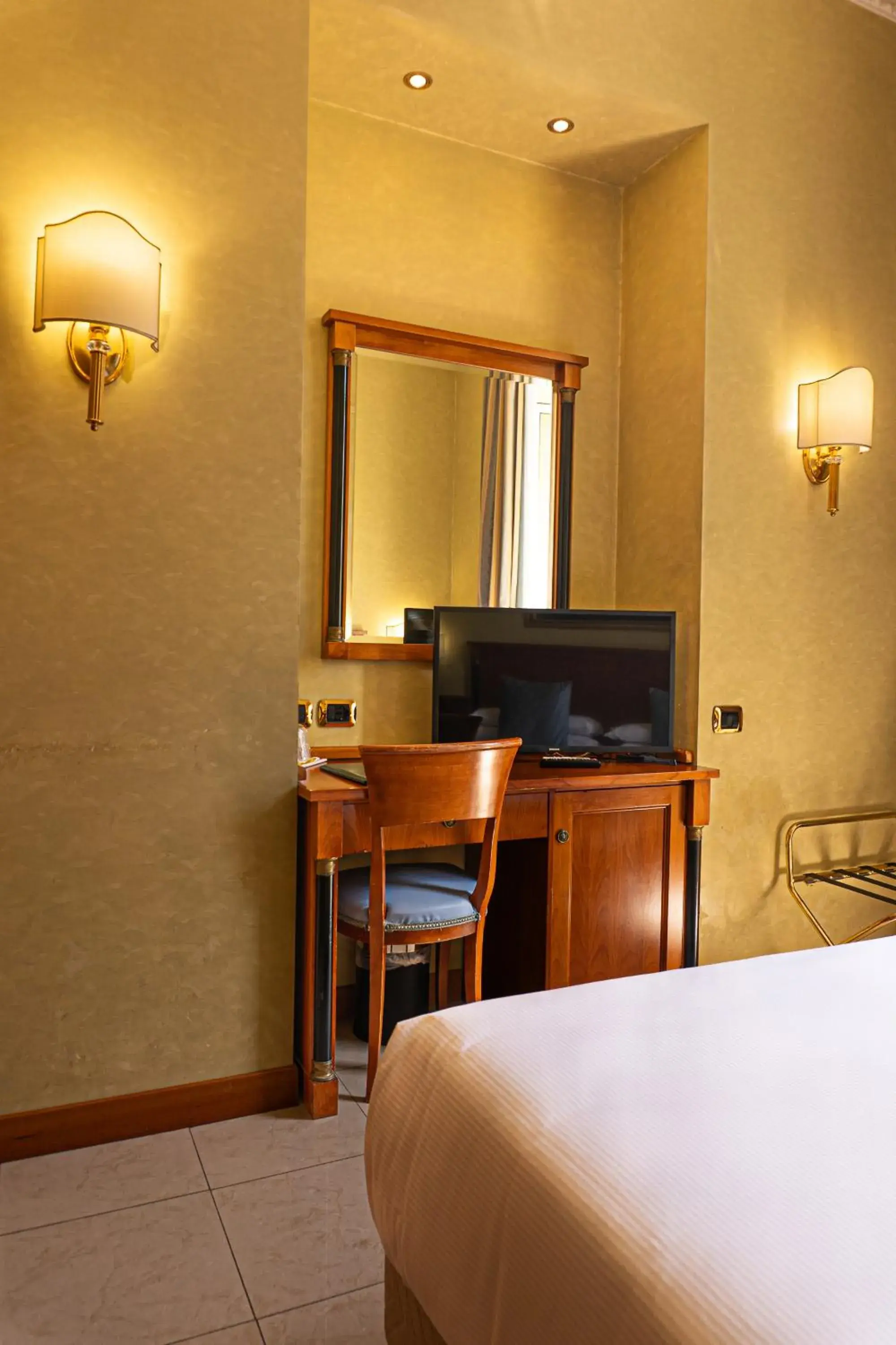 Bed in Hotel Miami Bed in Hotel Miami